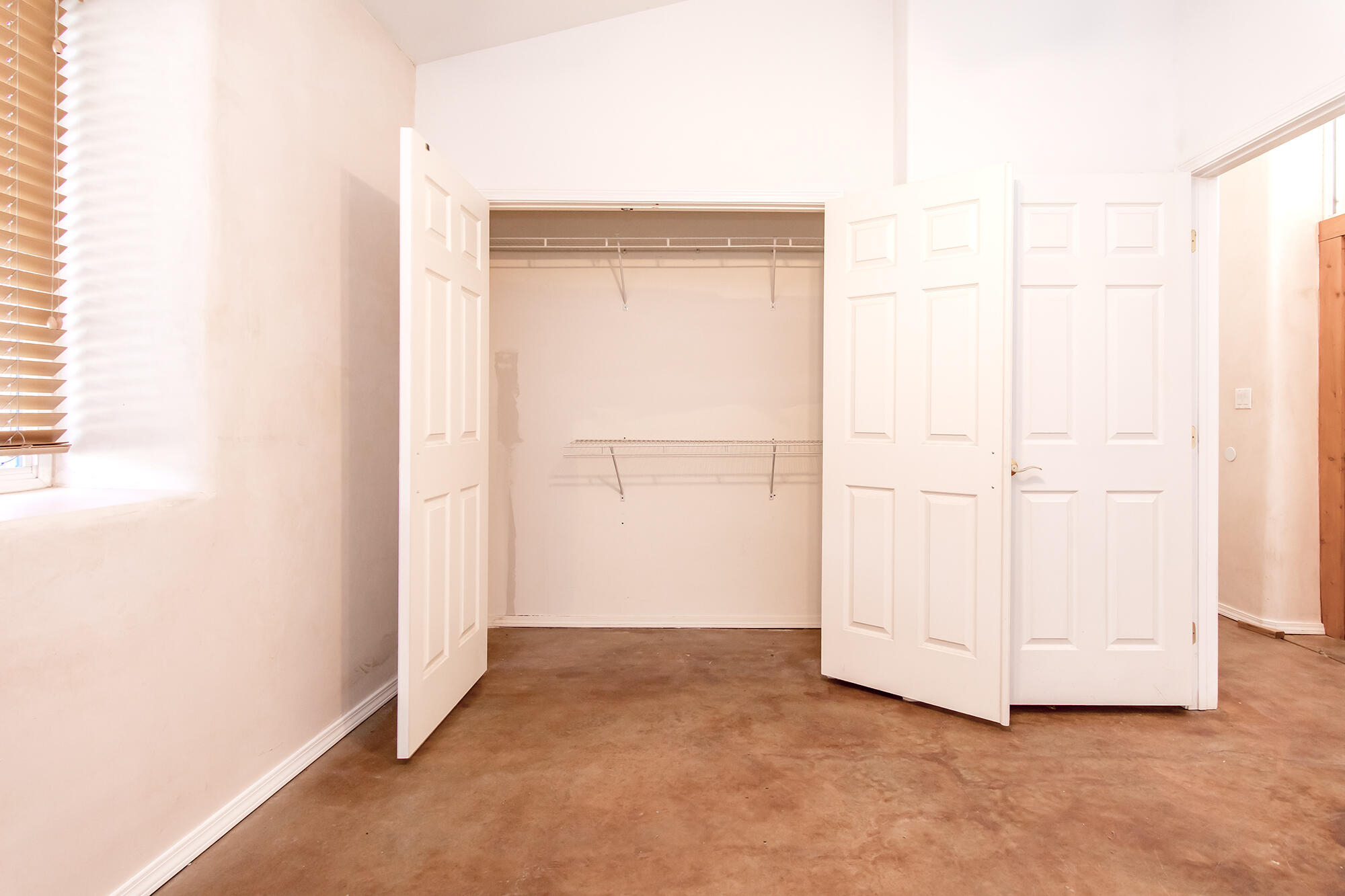 1209 Poplar Avenue