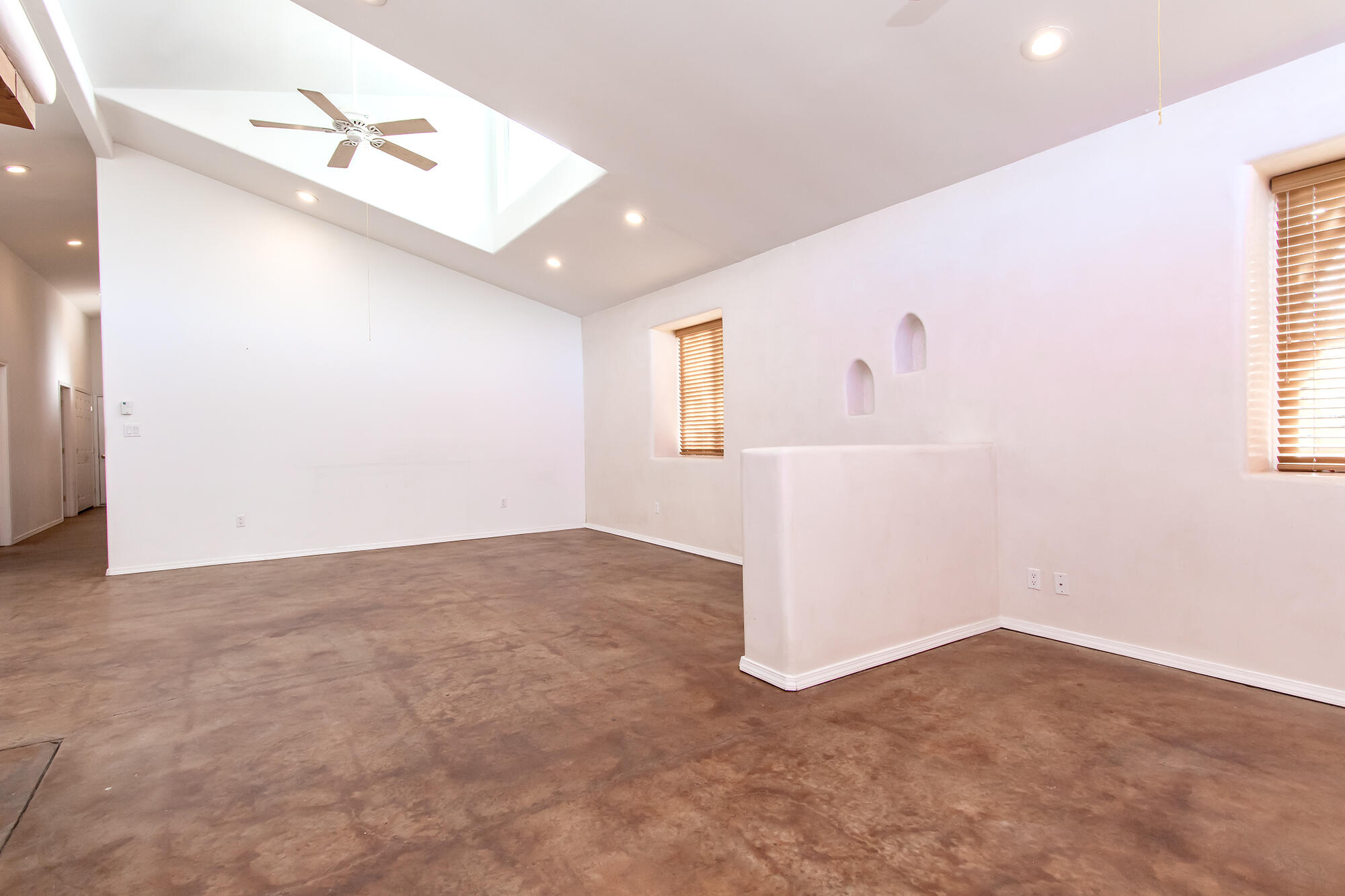 1209 Poplar Avenue