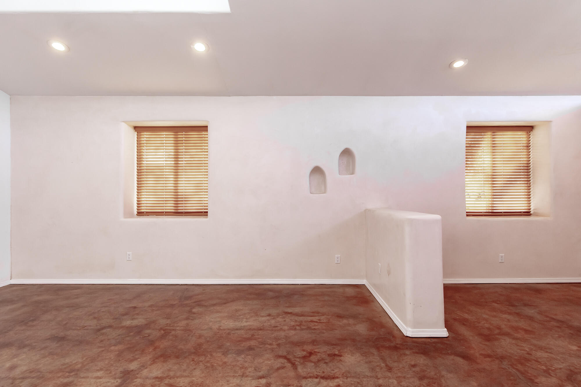 1209 Poplar Avenue