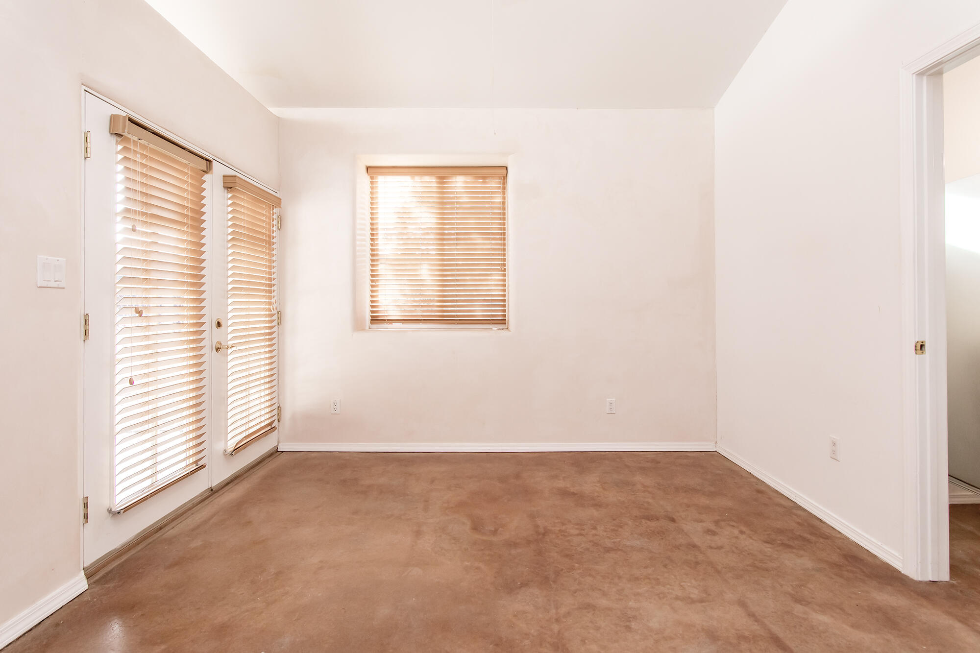 1209 Poplar Avenue