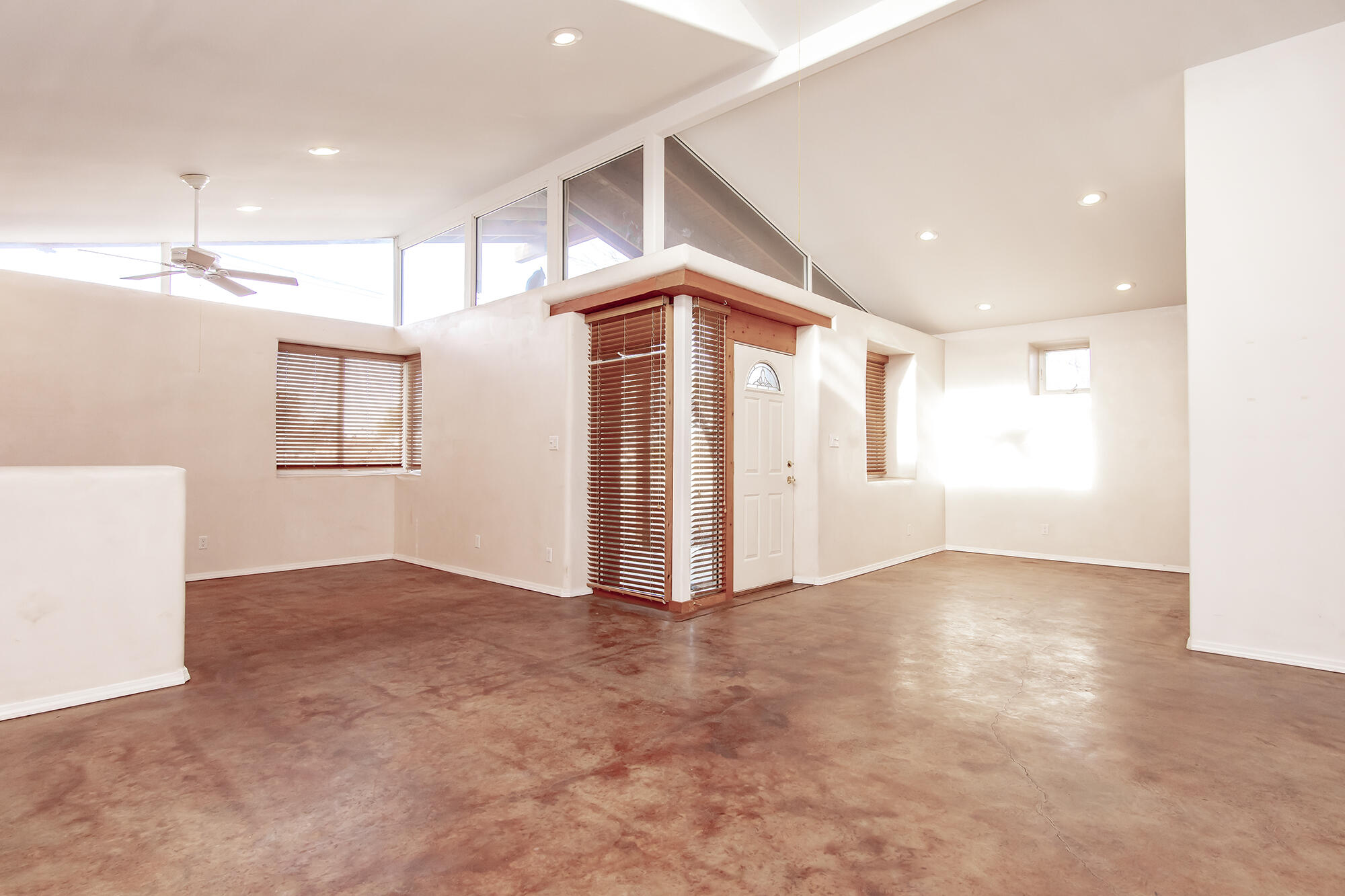 1209 Poplar Avenue