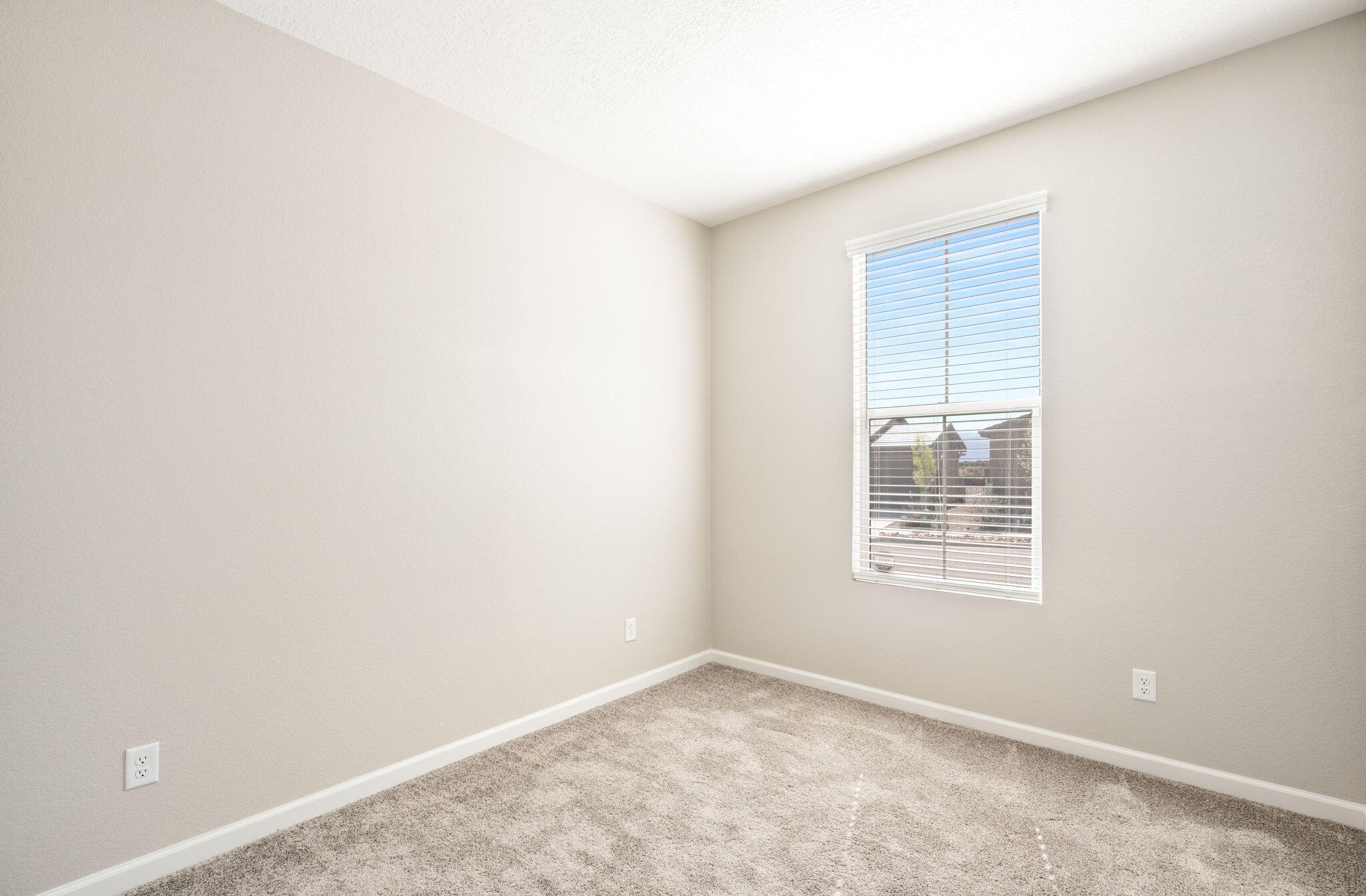 3305 Wolf Tail Loop NE