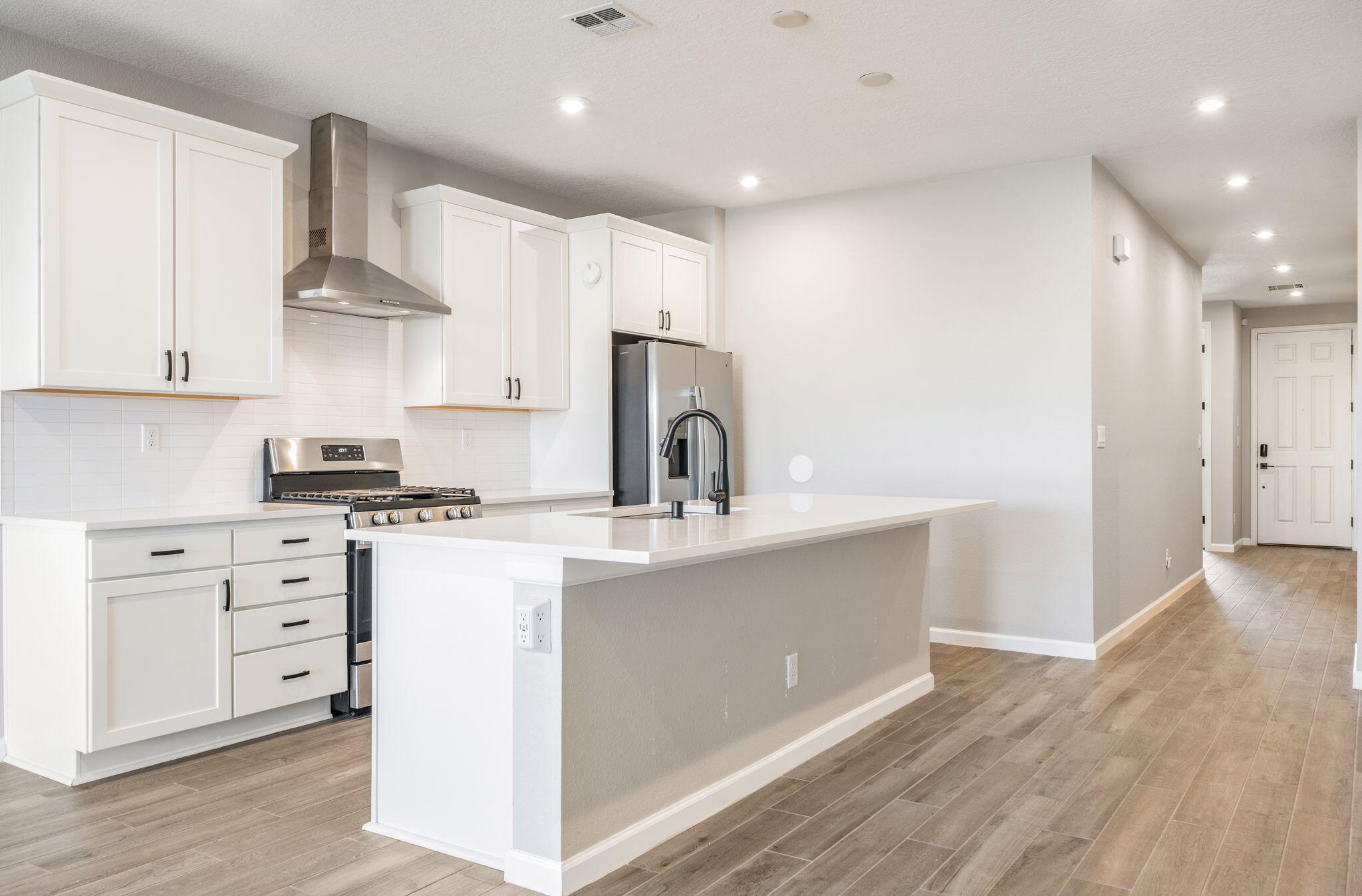 3305 Wolf Tail Loop NE