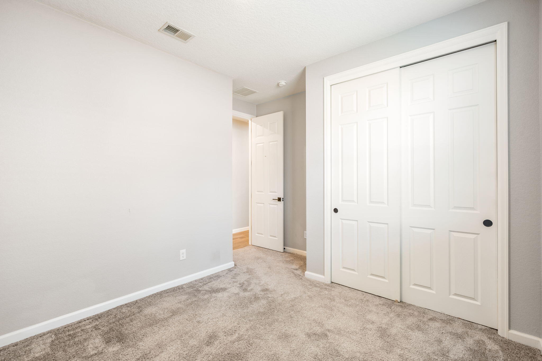 3305 Wolf Tail Loop NE
