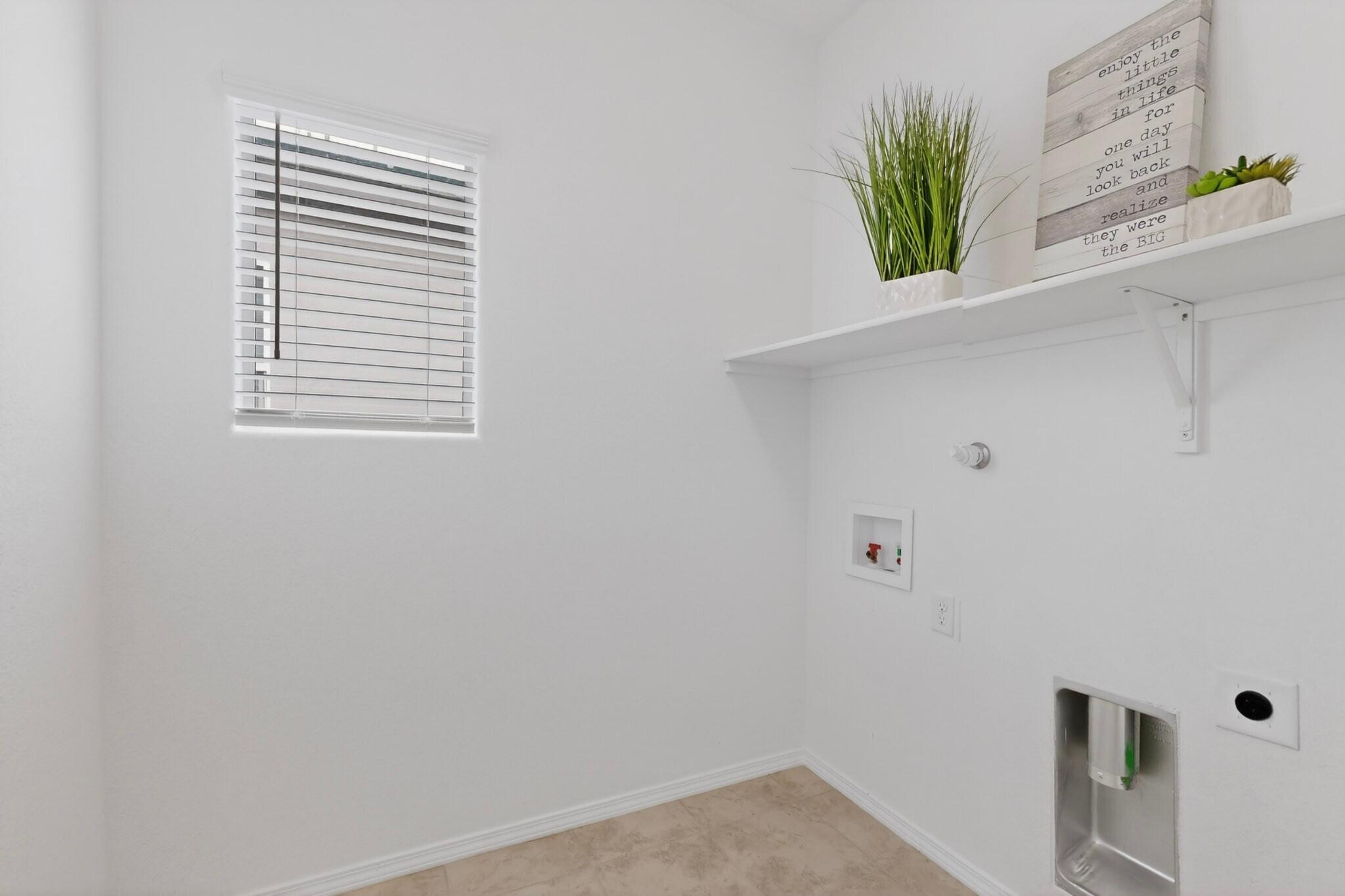 211 Prism Avenue SW