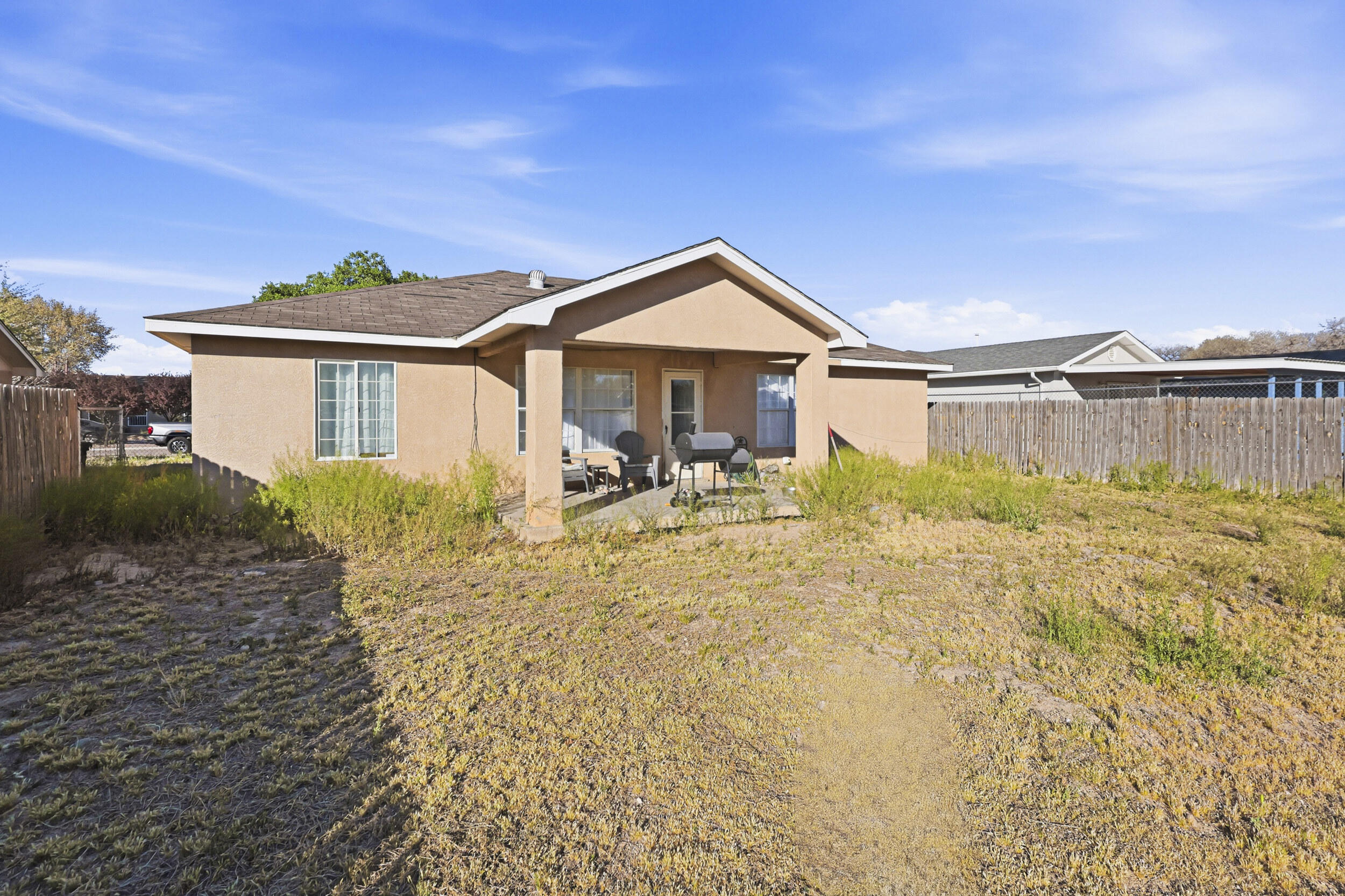 1121 Willow Court SE
