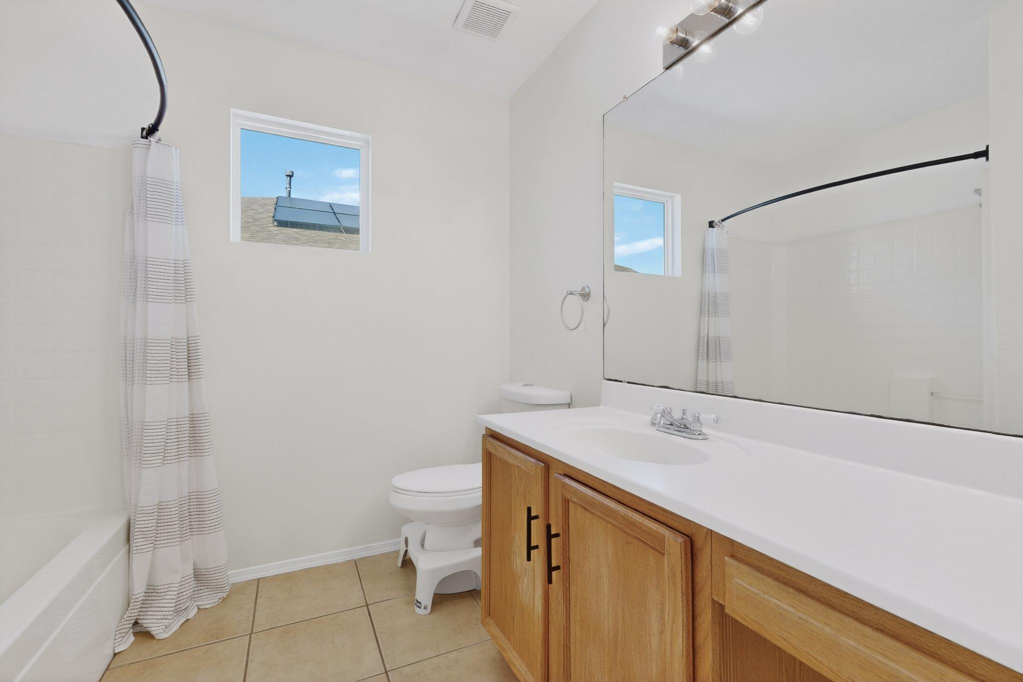 11 Flores Bonitas Avenue