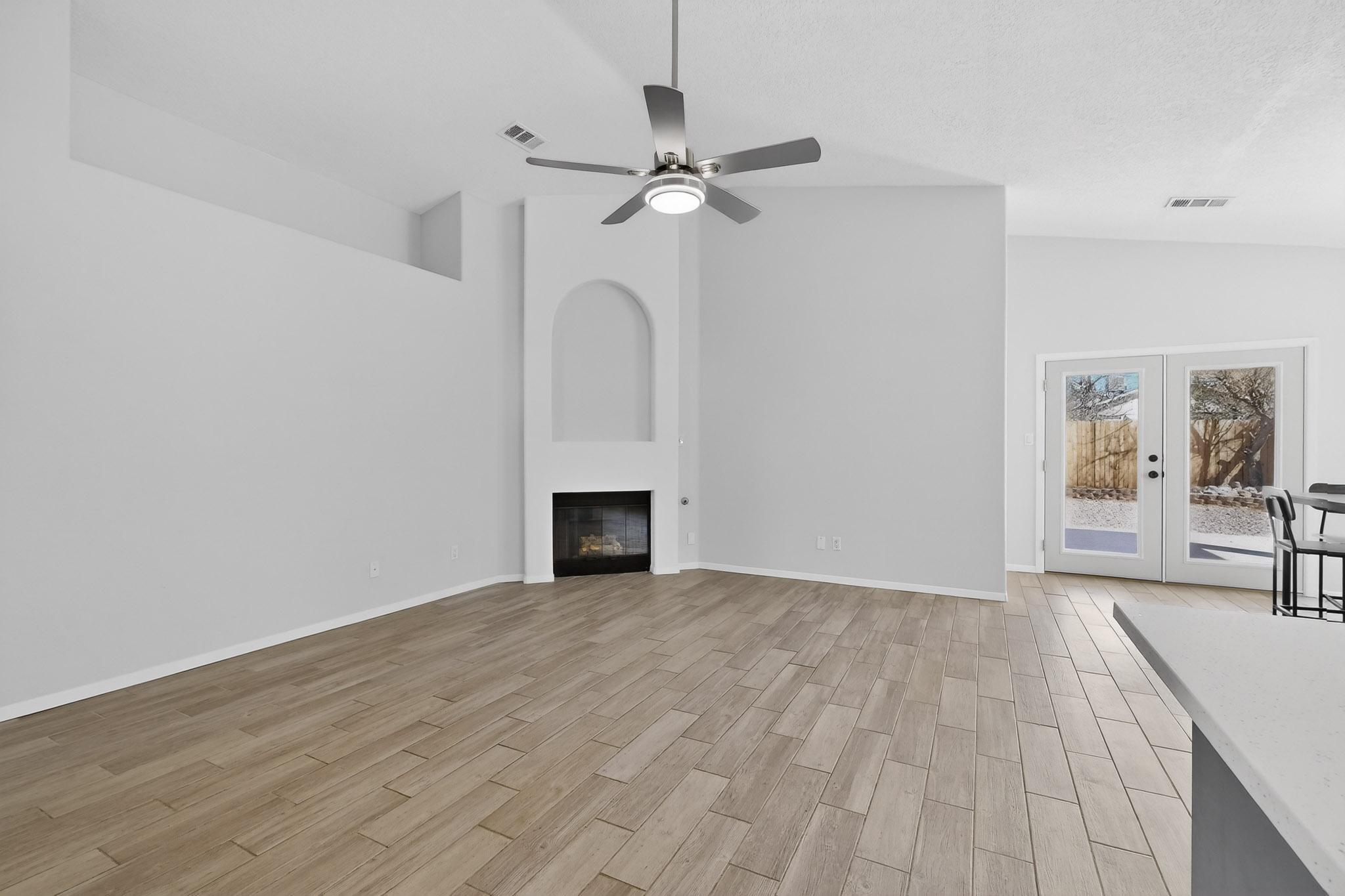 11 Flores Bonitas Avenue