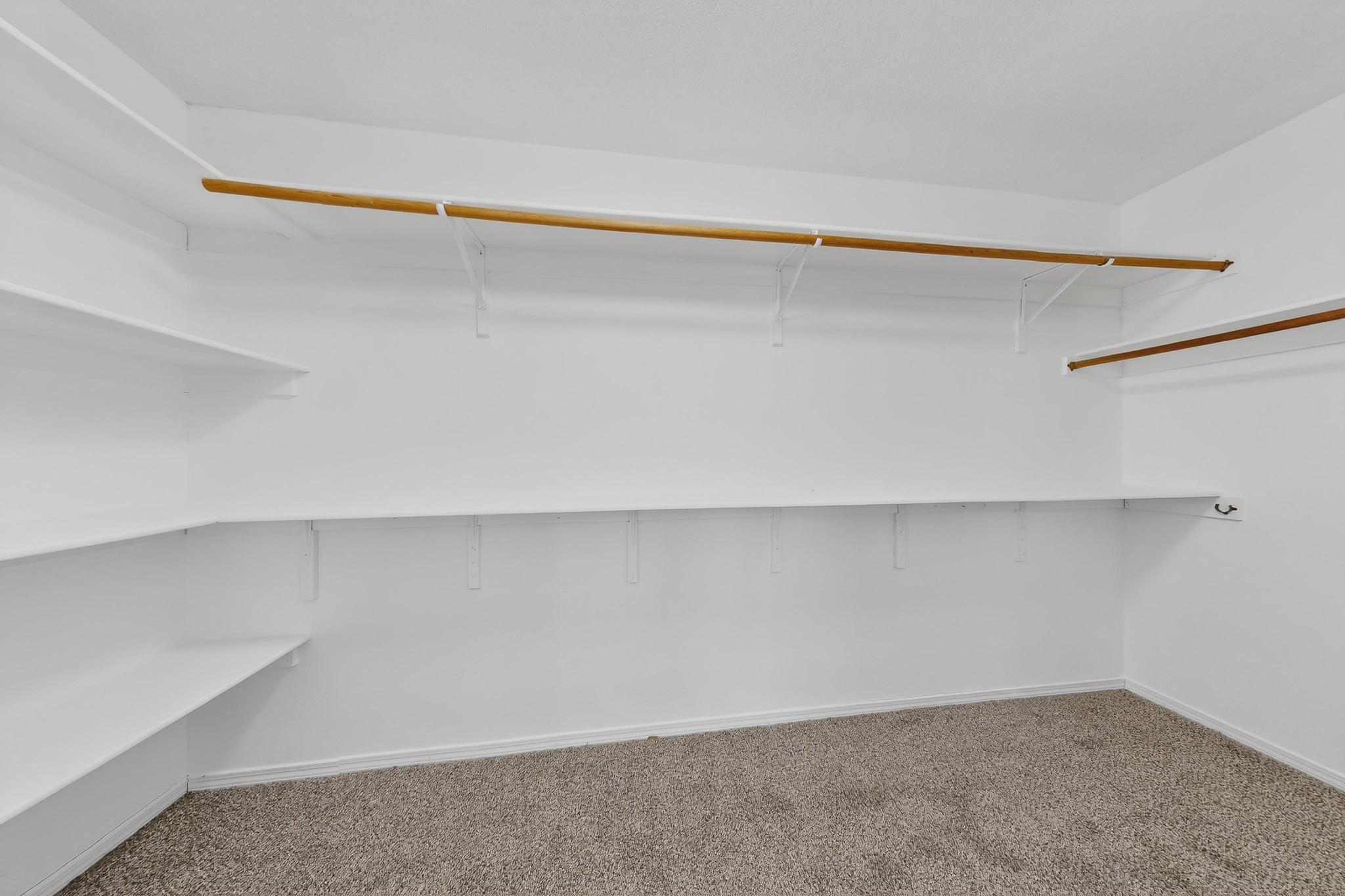 11 Flores Bonitas Avenue