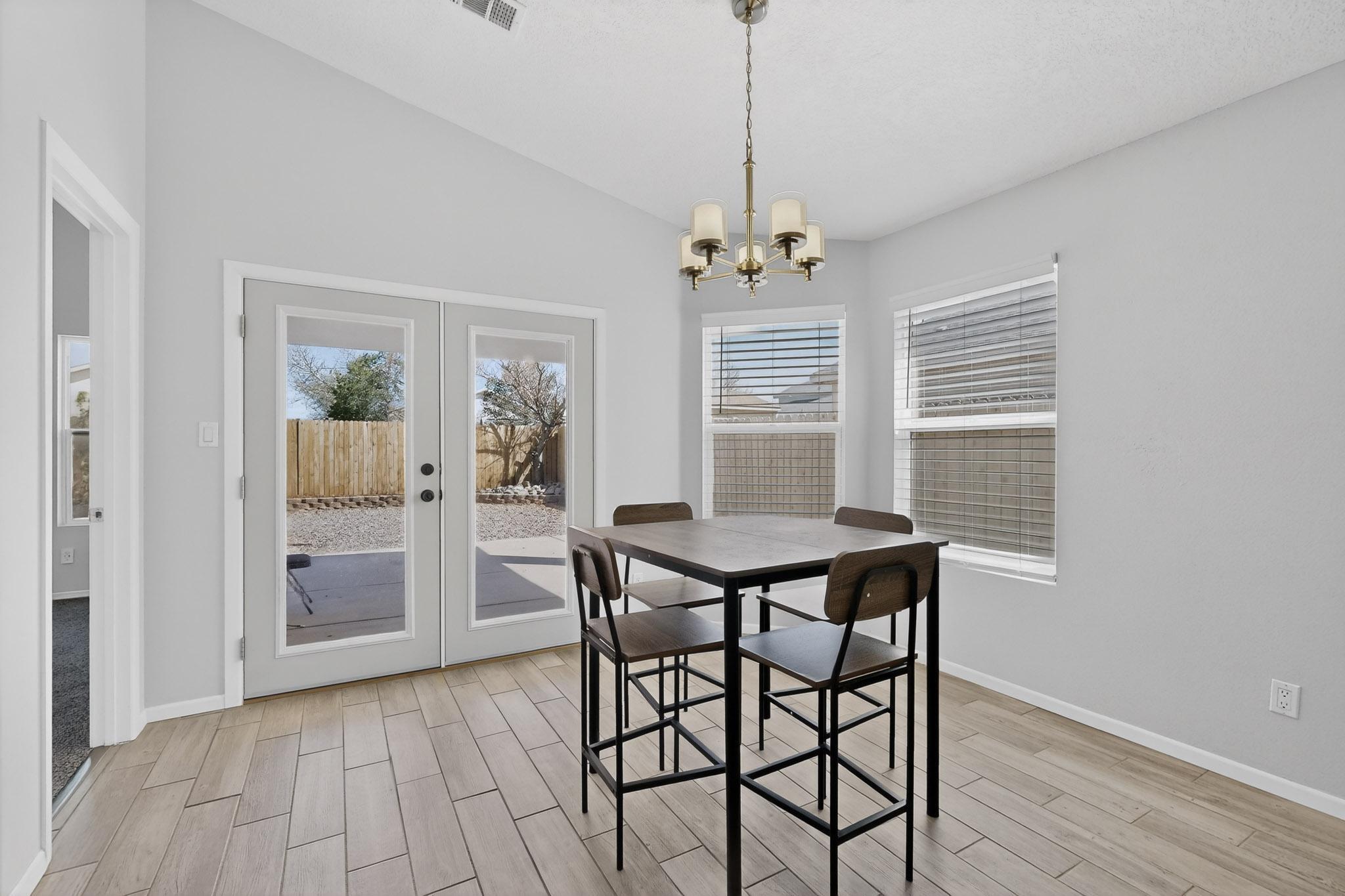 11 Flores Bonitas Avenue