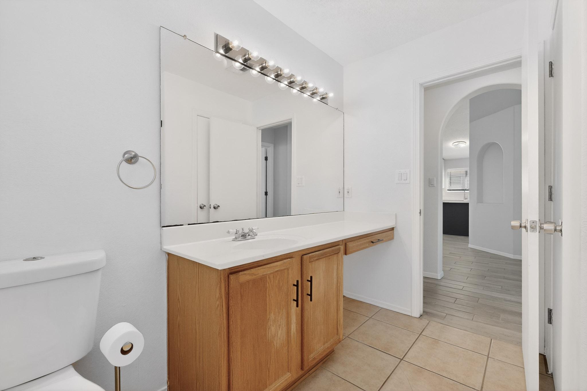 11 Flores Bonitas Avenue