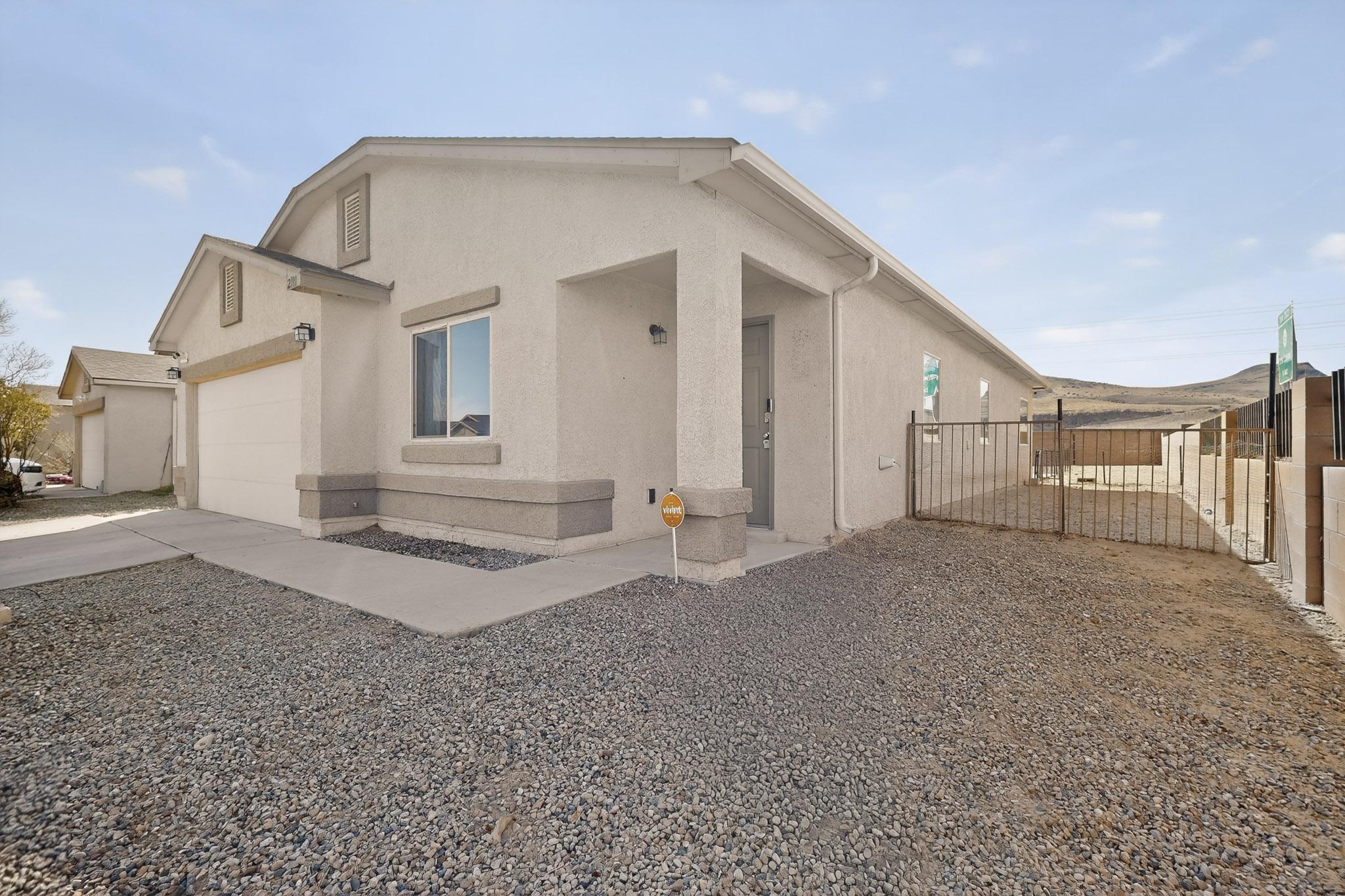 2190 Camino Rincon SW