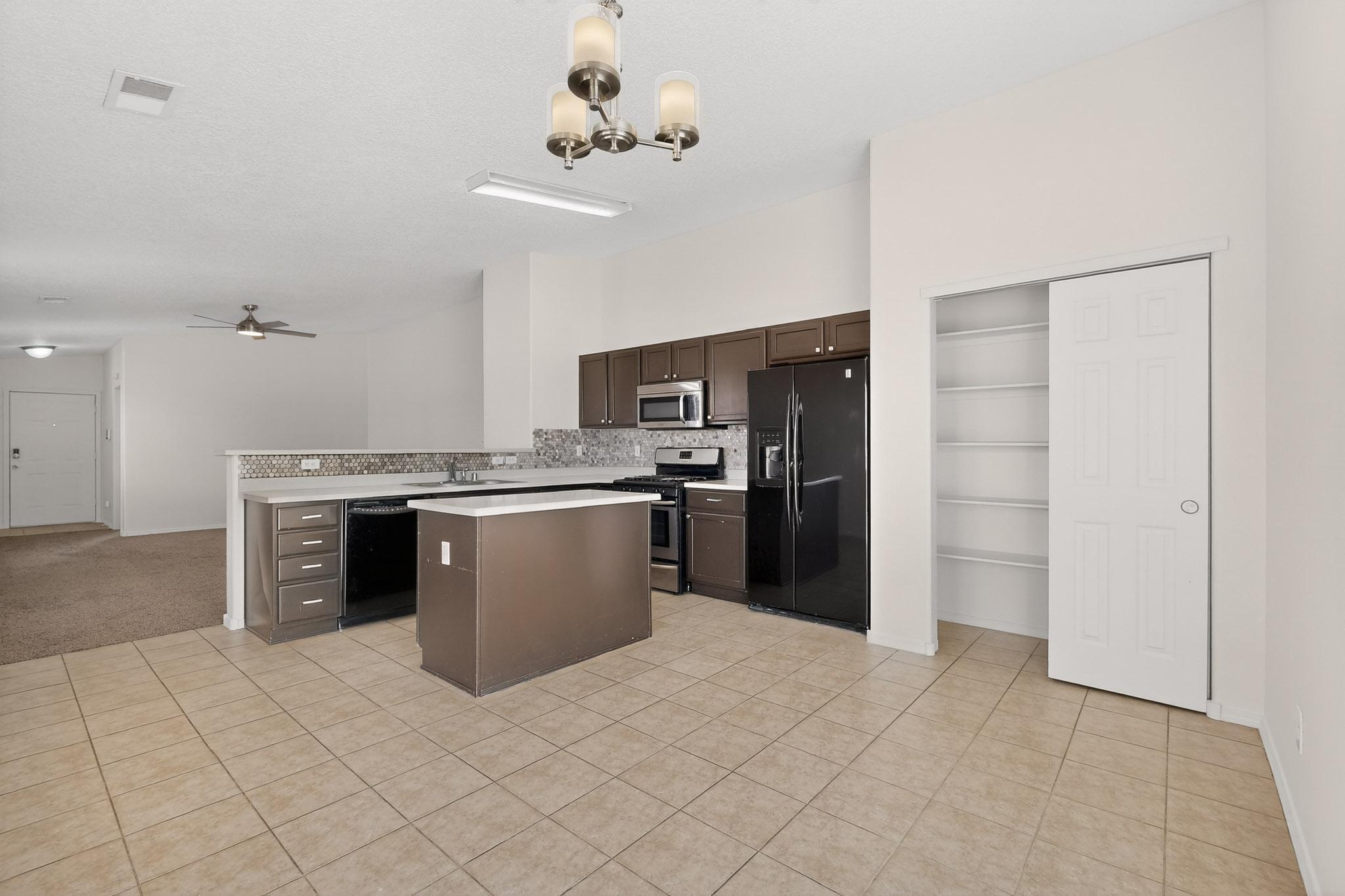 2190 Camino Rincon SW