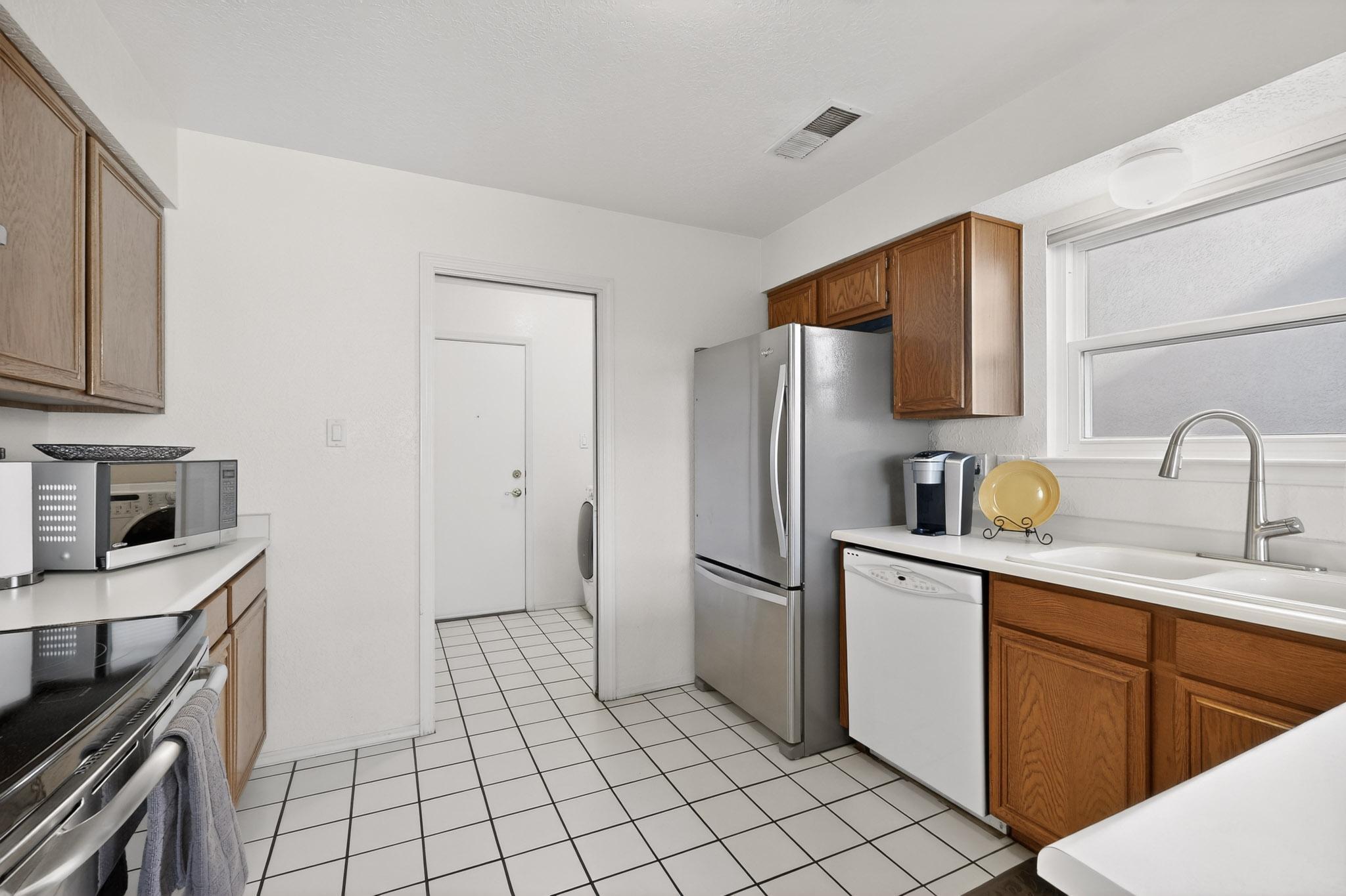 12323 Haines Avenue NE