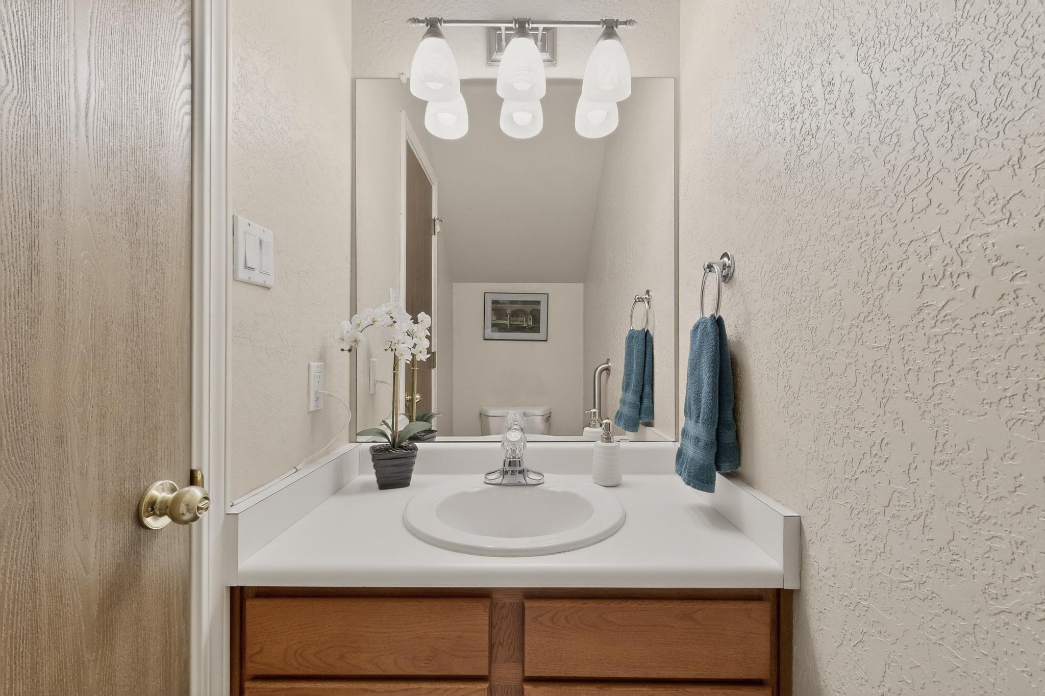 12323 Haines Avenue NE