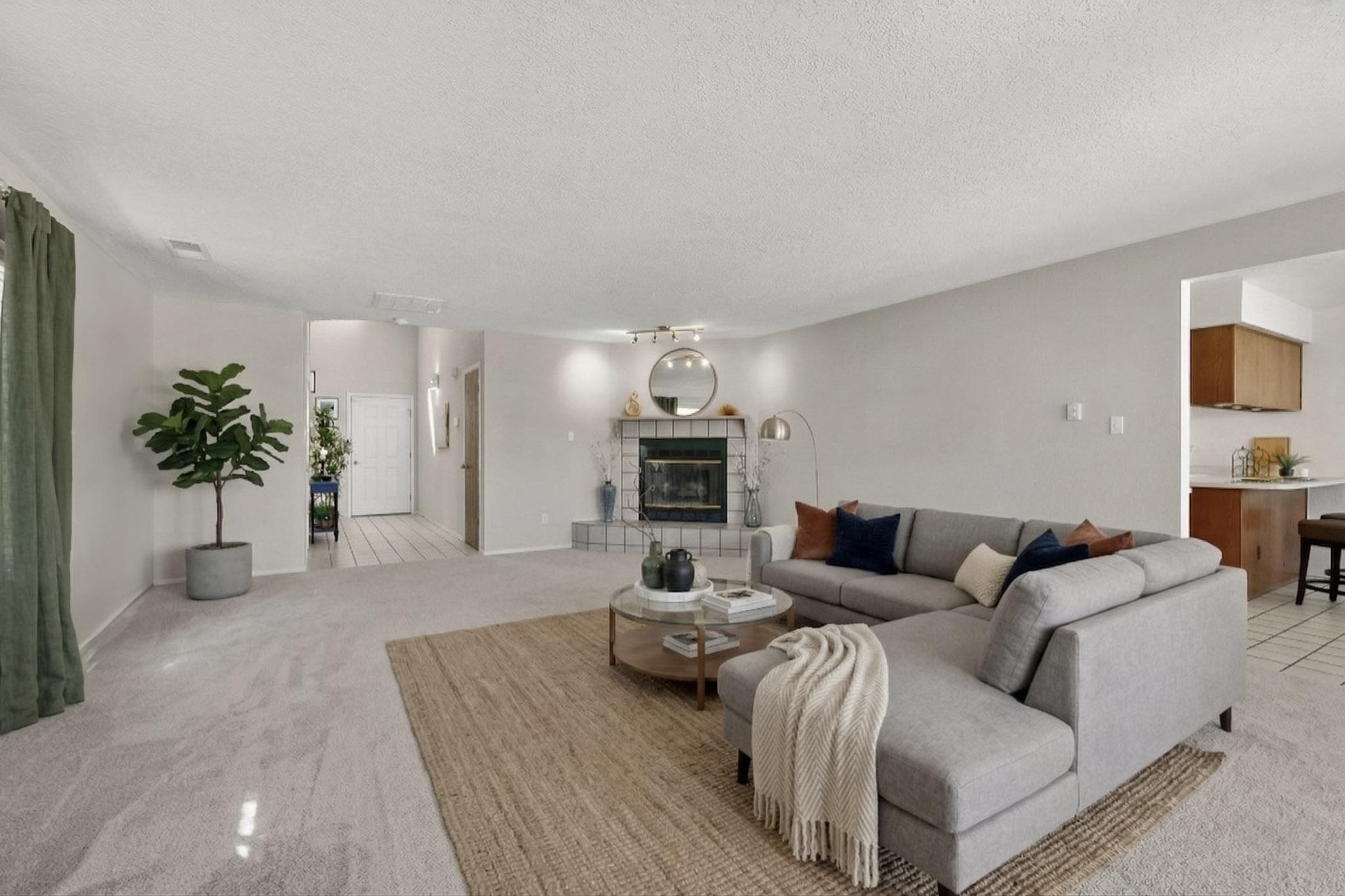 12323 Haines Avenue NE