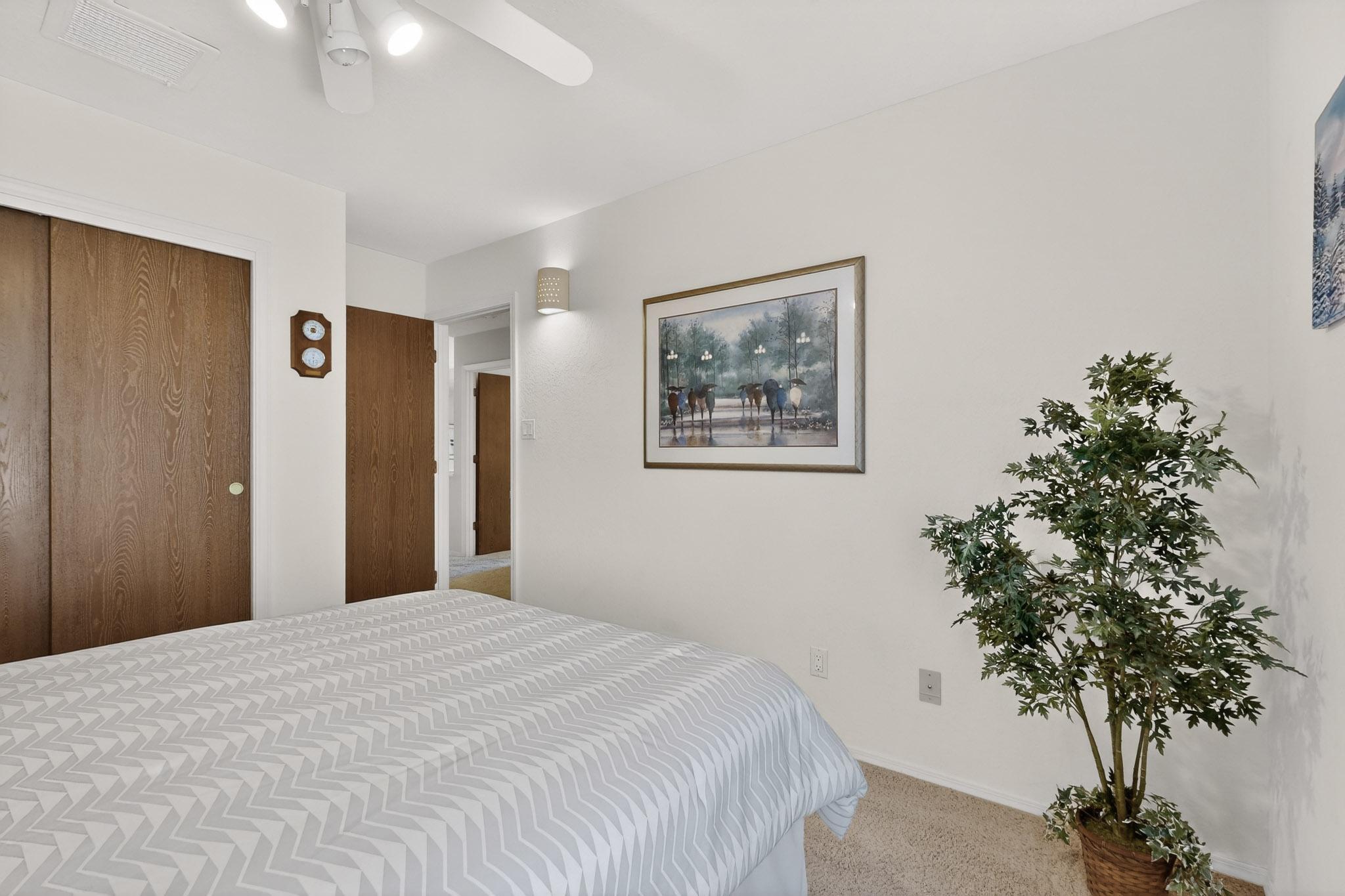 12323 Haines Avenue NE