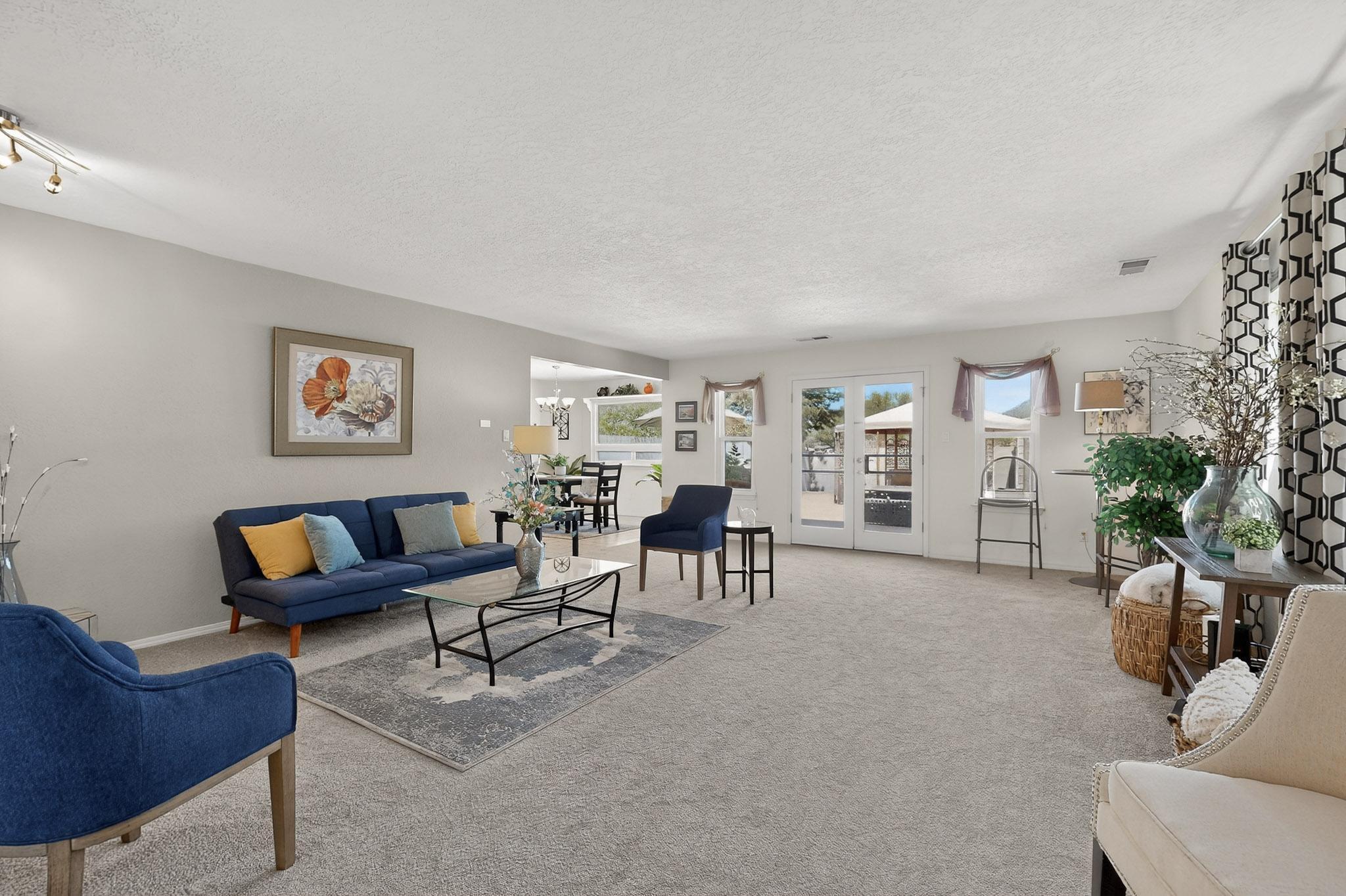 12323 Haines Avenue NE