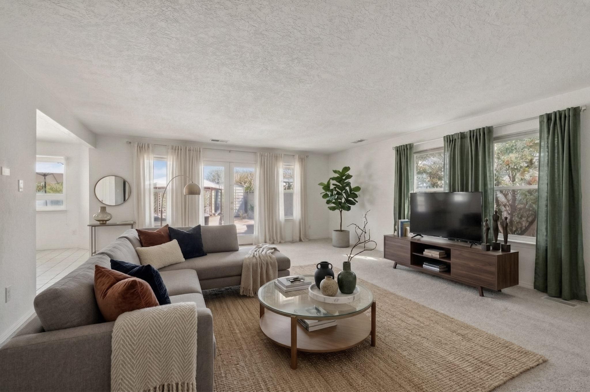 12323 Haines Avenue NE