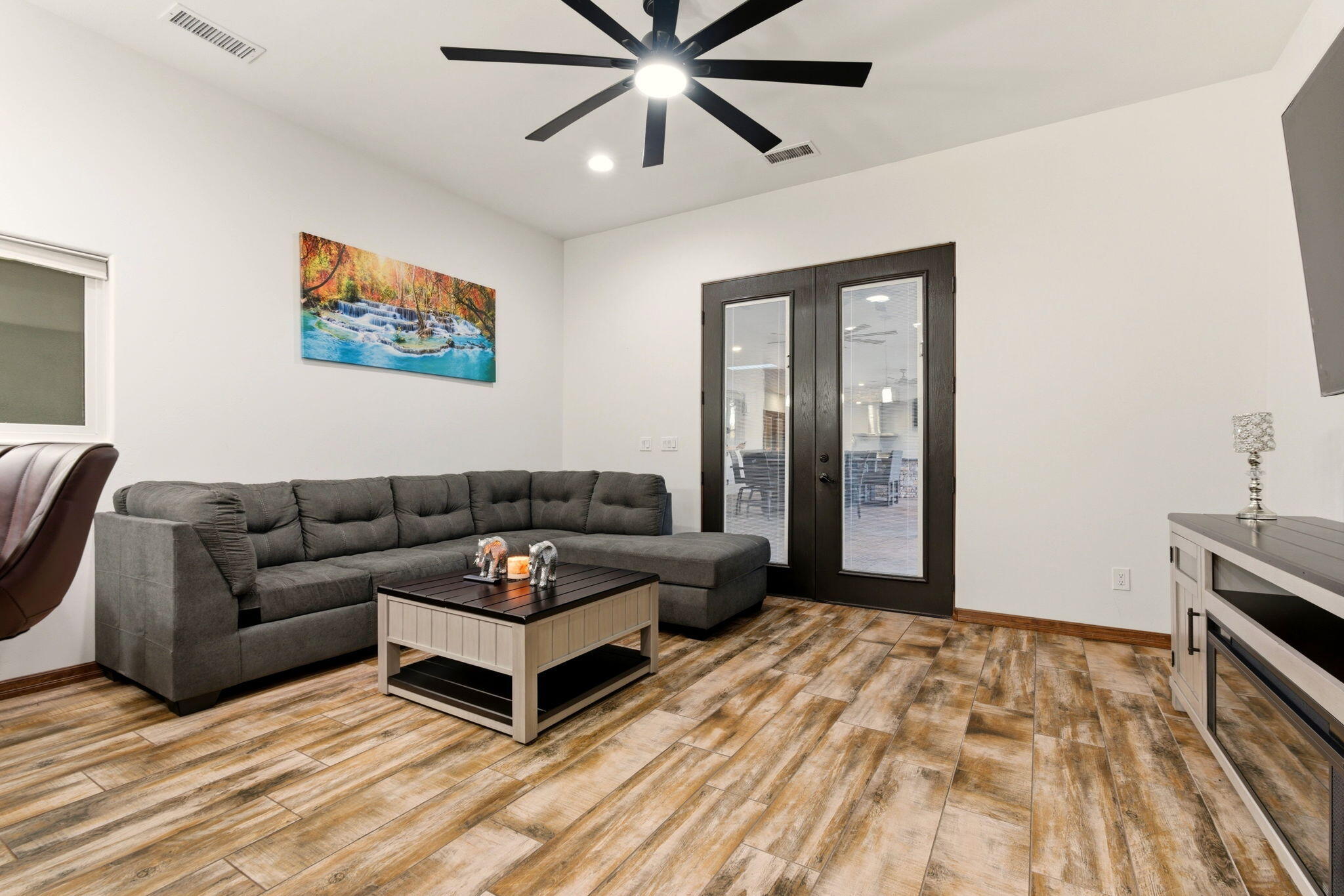 420 Calle Conejo Lane