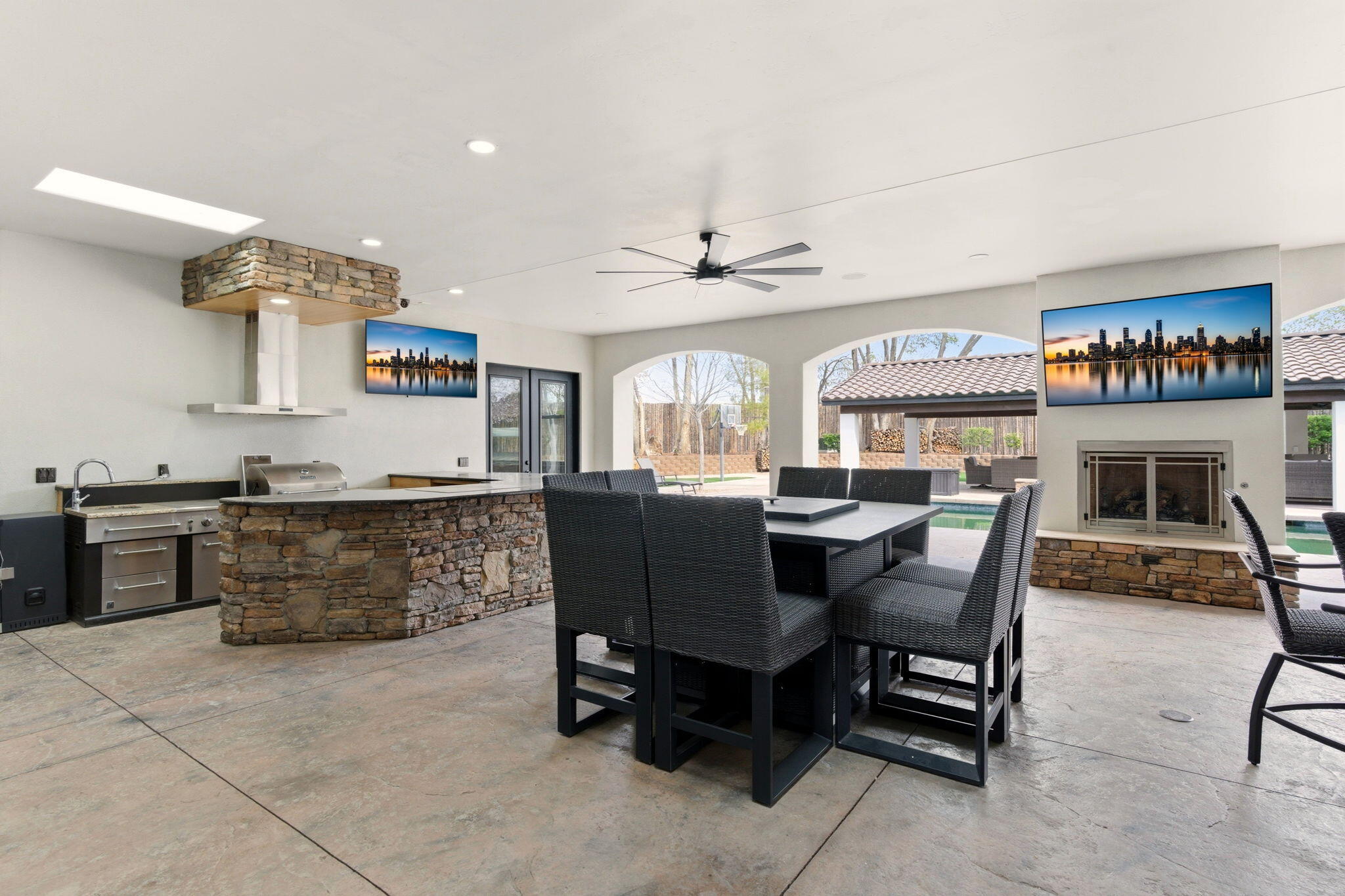 420 Calle Conejo Lane