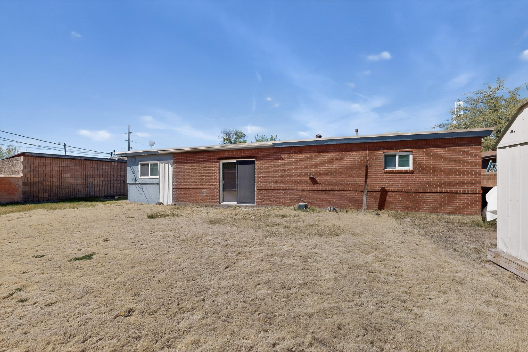 2328 Wyoming Boulevard NE