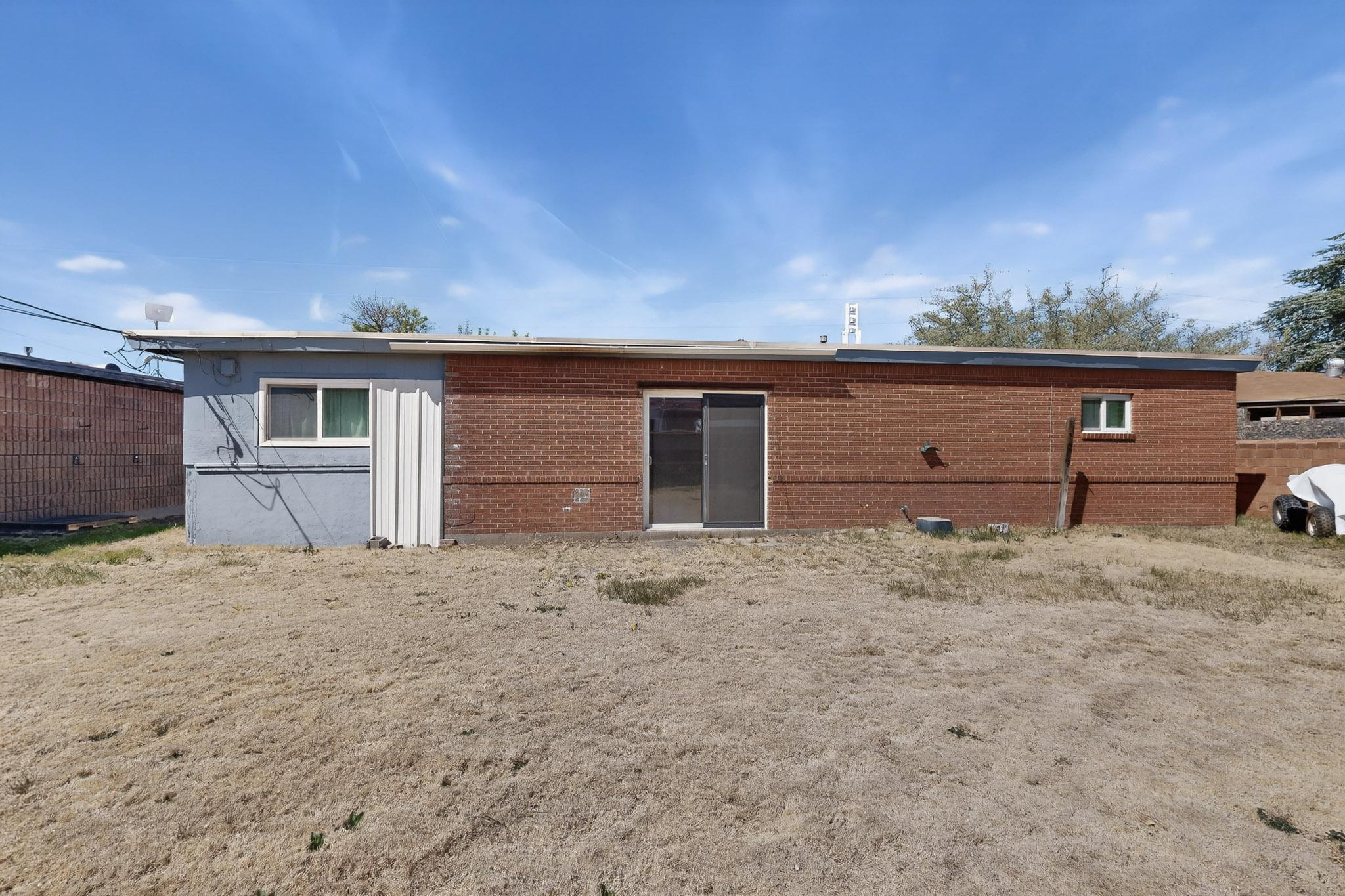 2328 Wyoming Boulevard NE