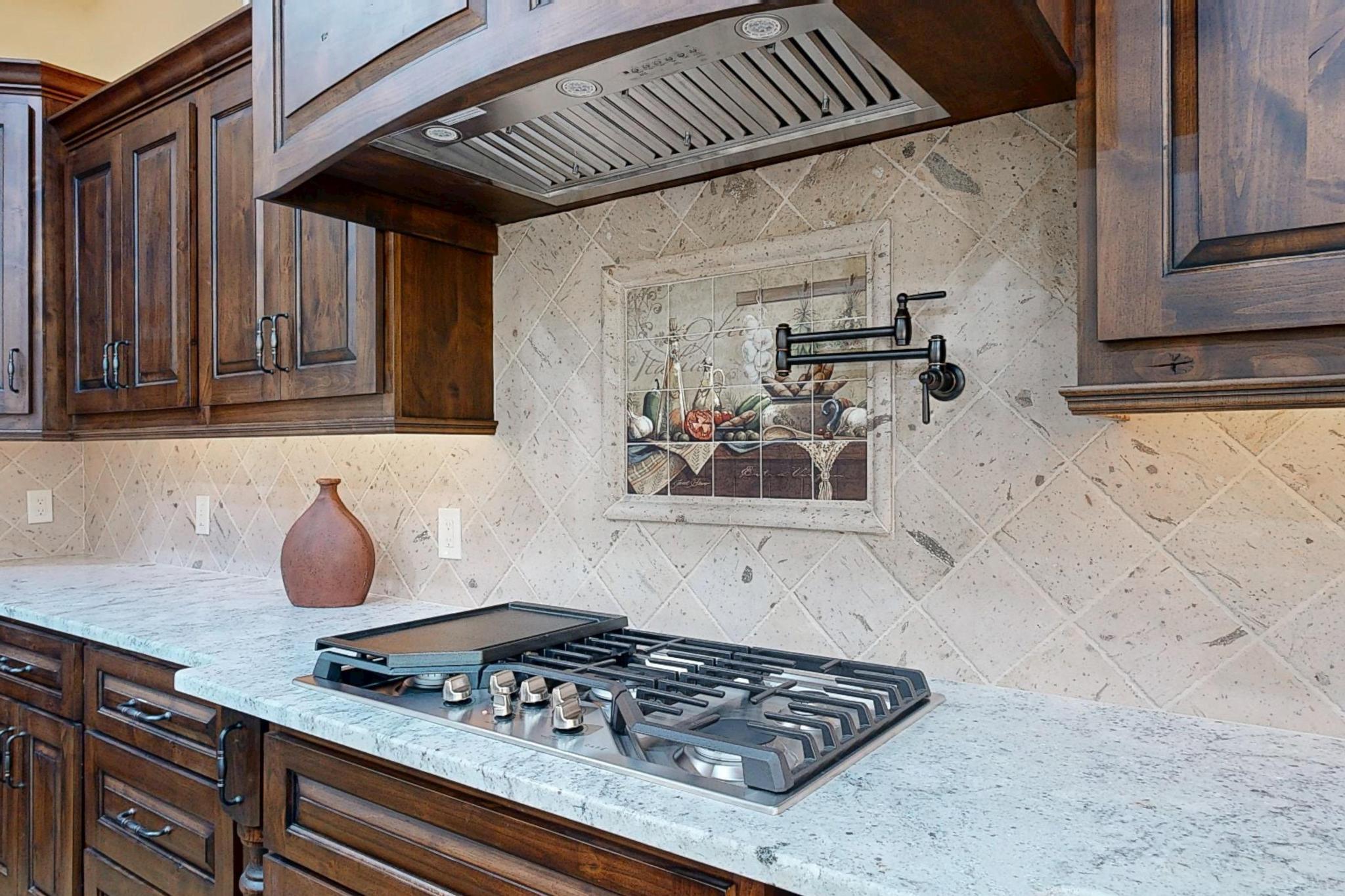 6224 Camino Alto Road NW