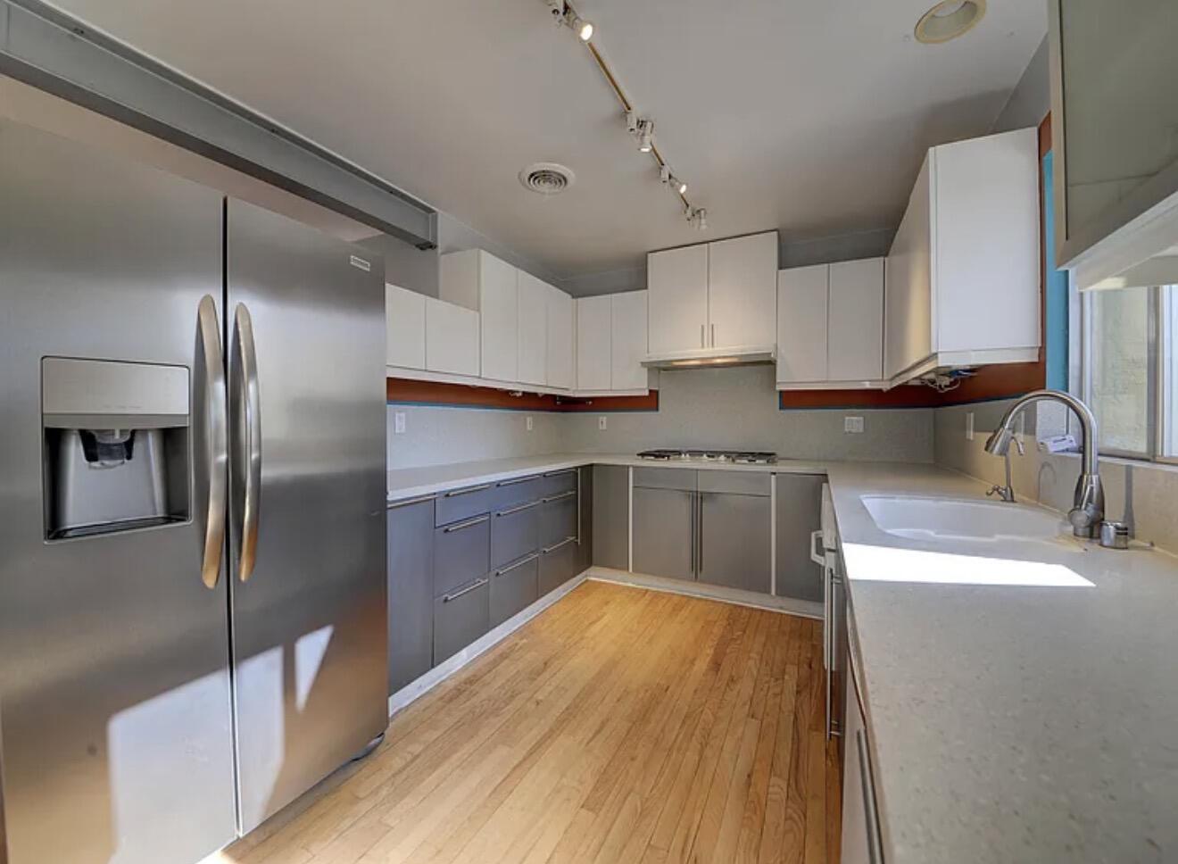 2920 Santa Clara Avenue SE