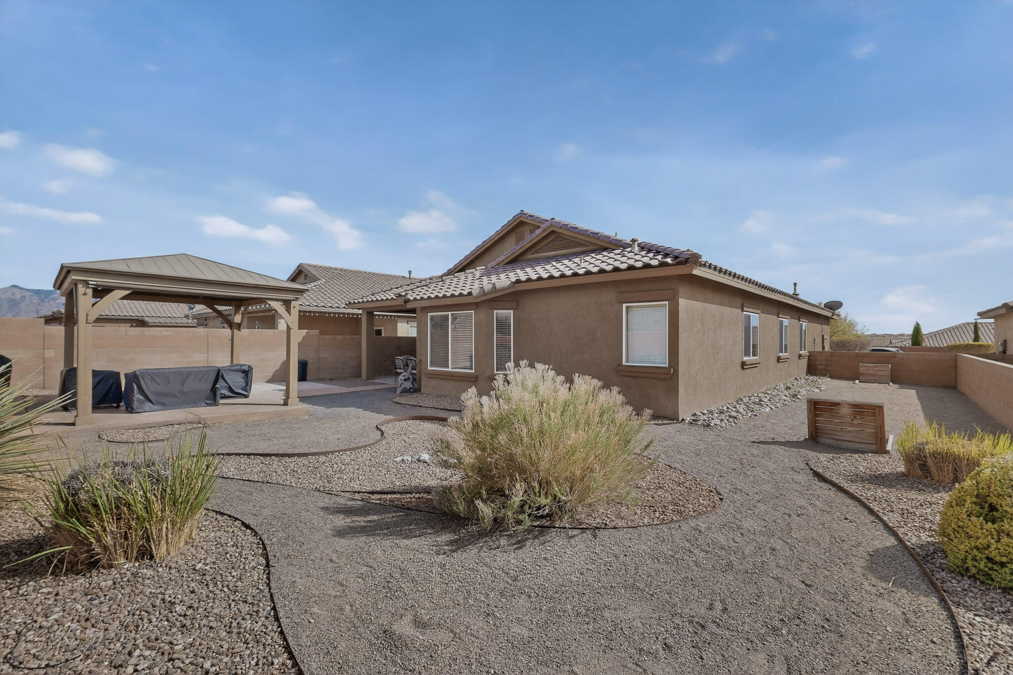 4029 Paseo Vista Place NE