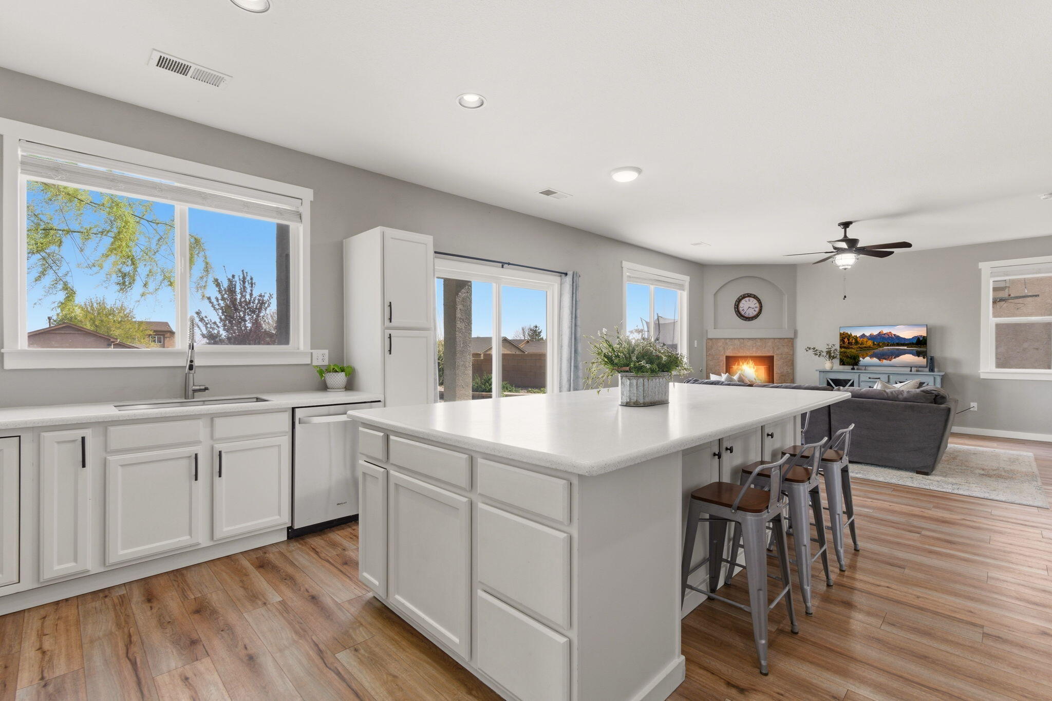 3828 Tranquil Meadows Drive NE