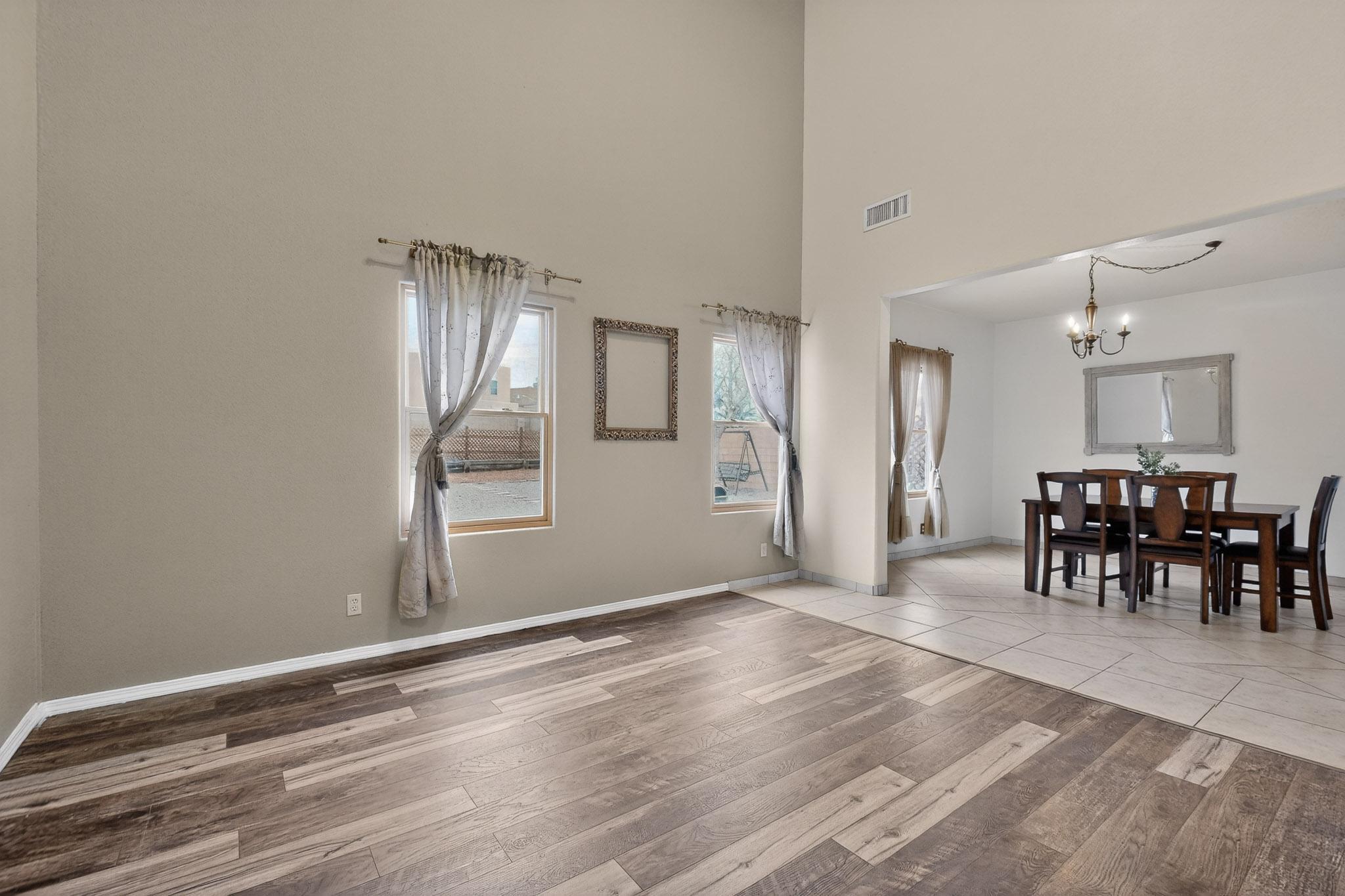 3284 San Ildefonso Loop NE