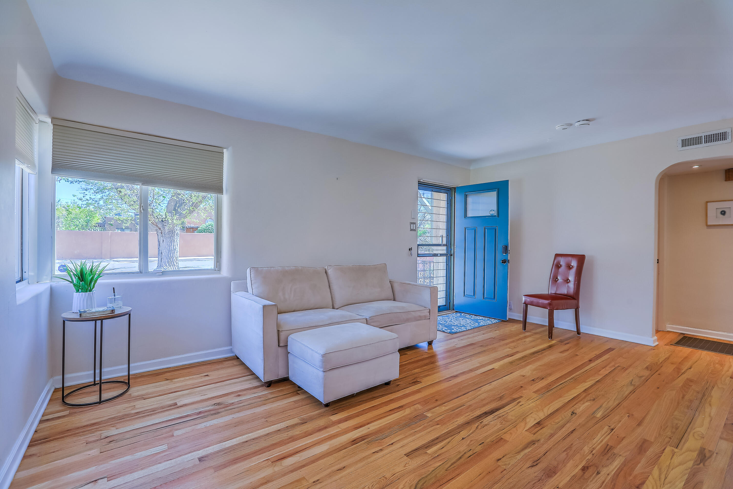 305 Adams Street NE
