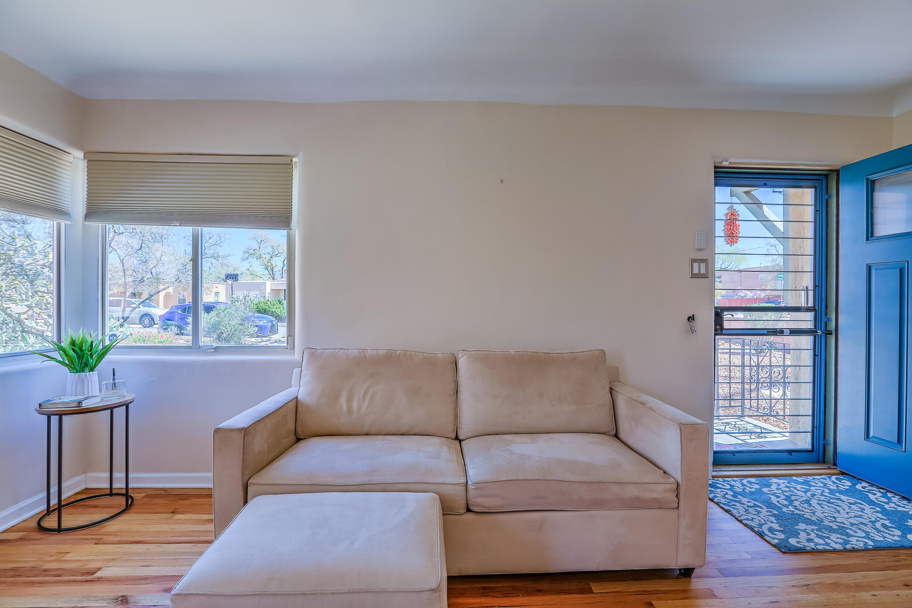 305 Adams Street NE