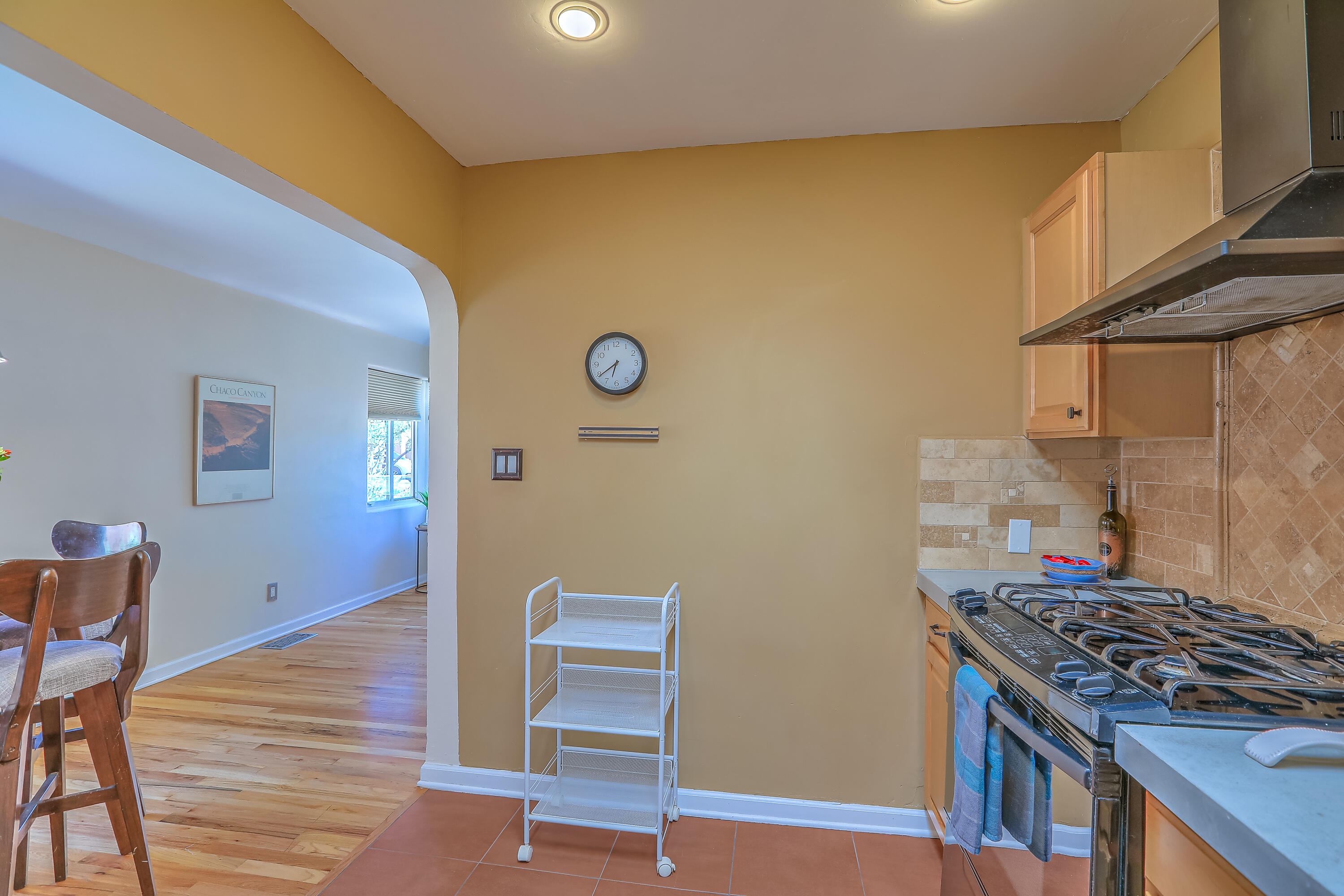 305 Adams Street NE
