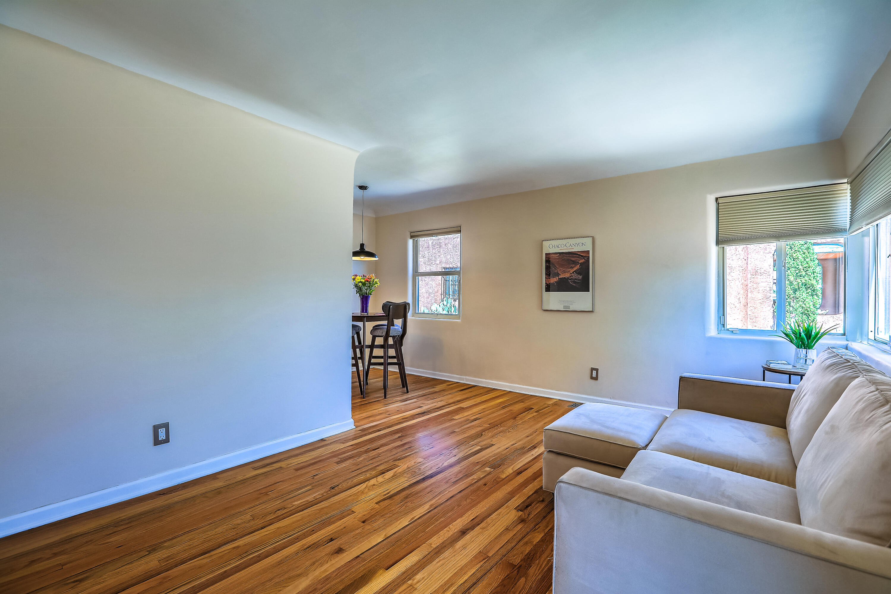 305 Adams Street NE