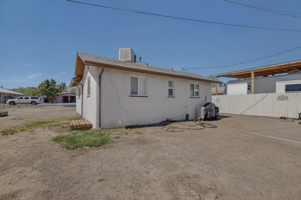 904 Annette Avenue