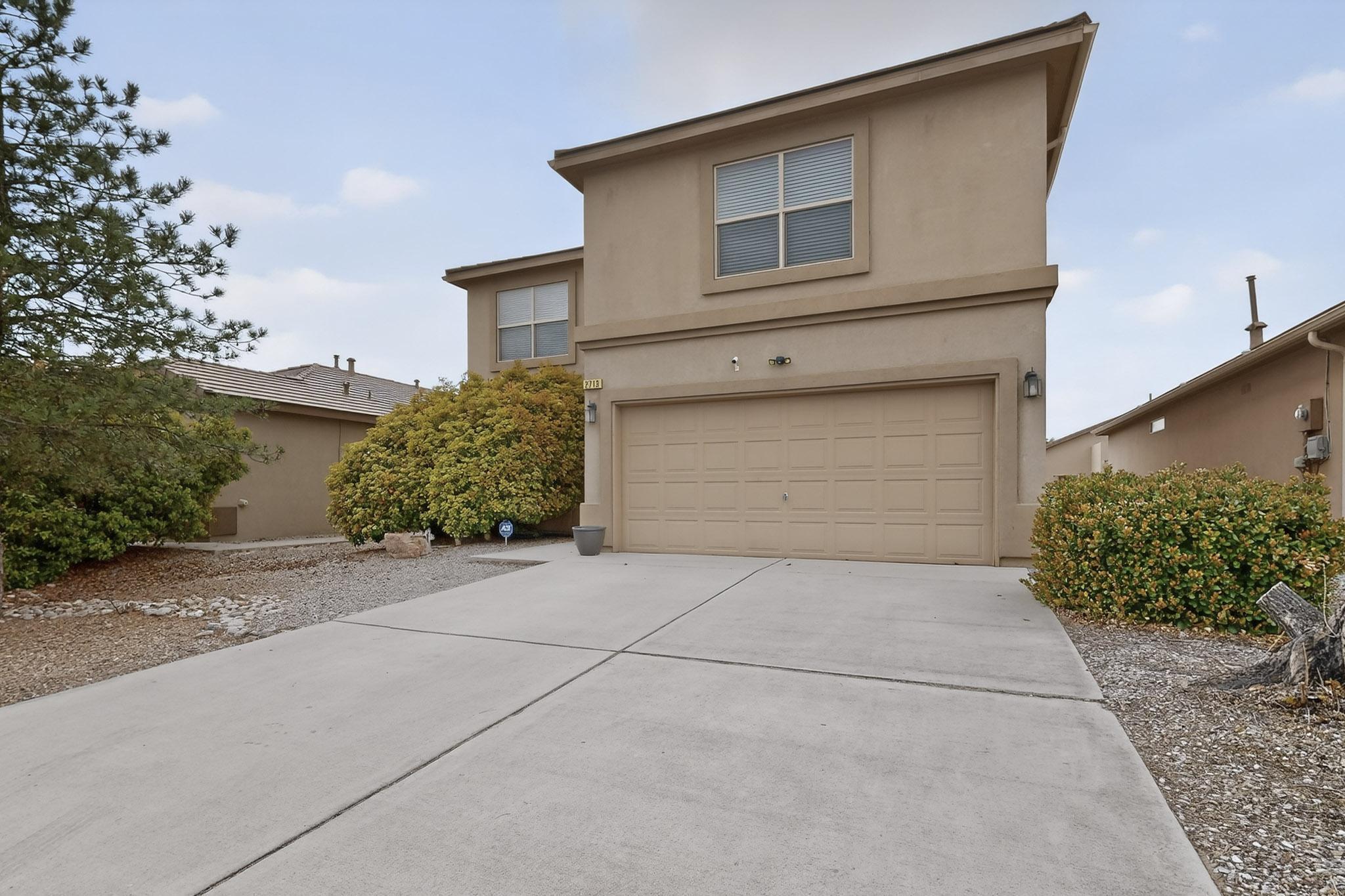 2713 Violeta Circle SE