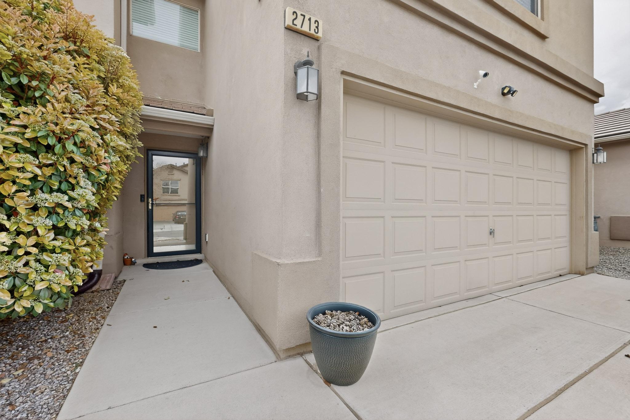 2713 Violeta Circle SE