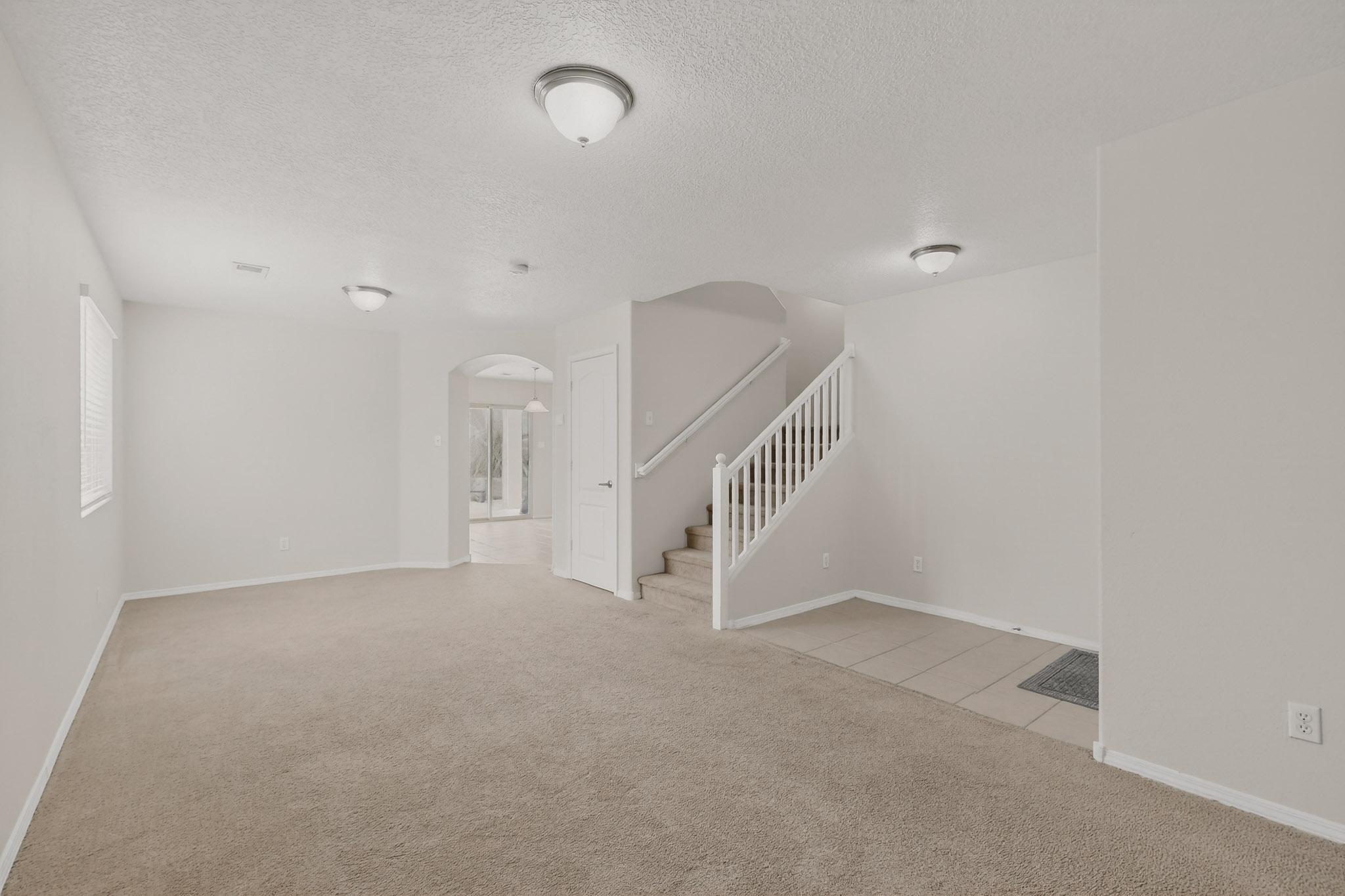 2713 Violeta Circle SE