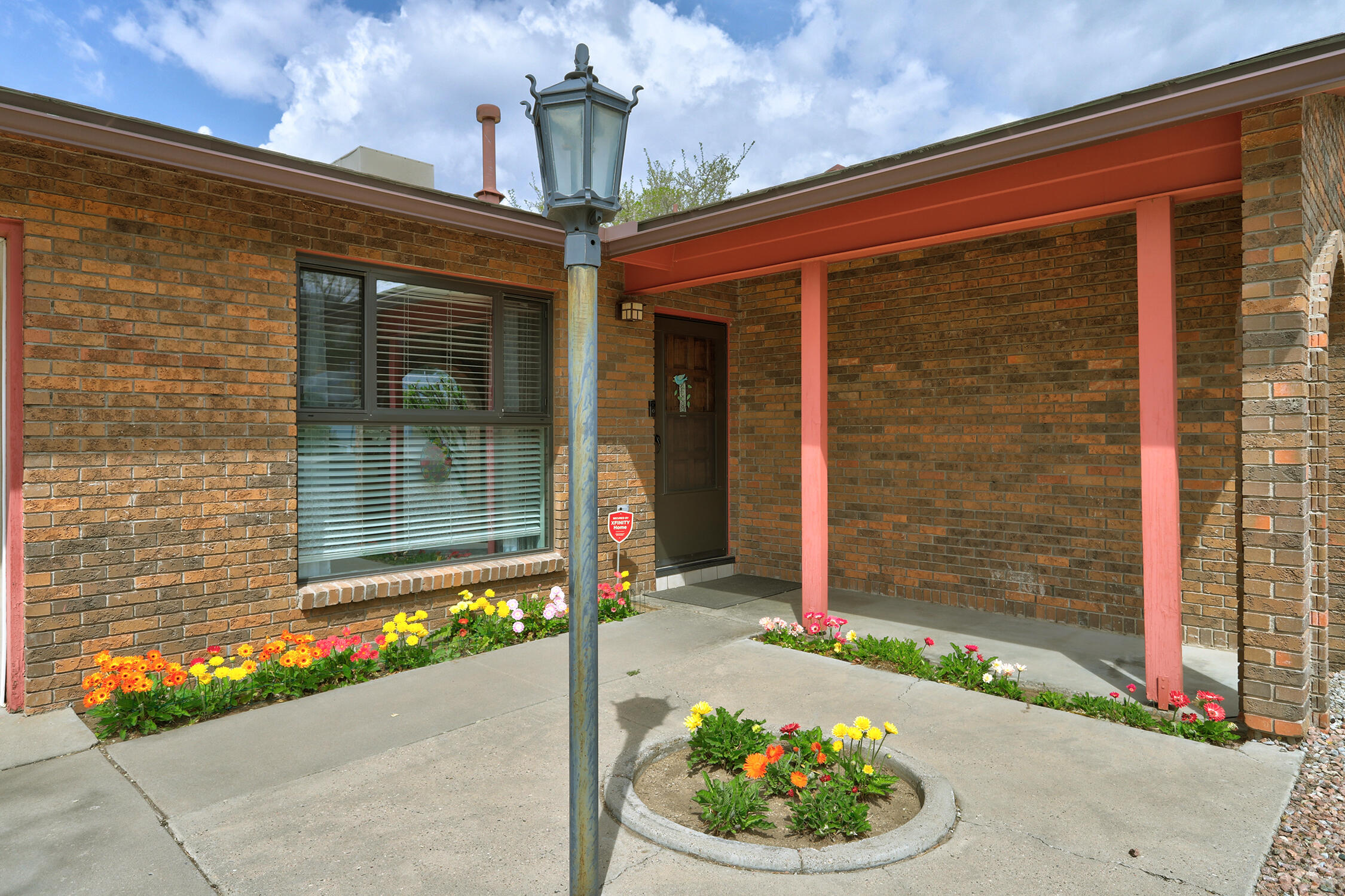 2001 Algodones Street NE