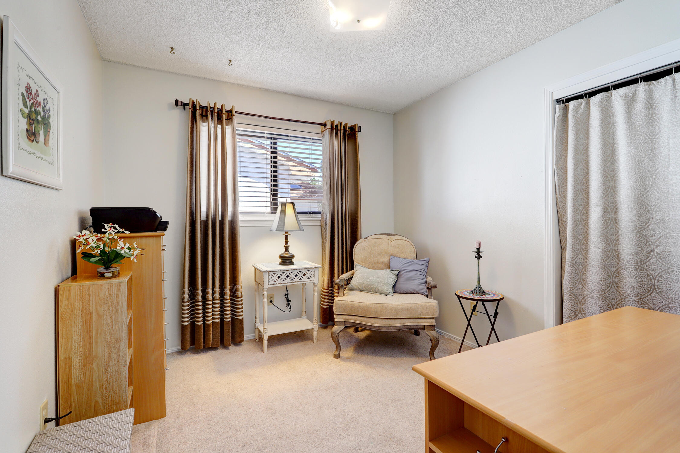 2001 Algodones Street NE