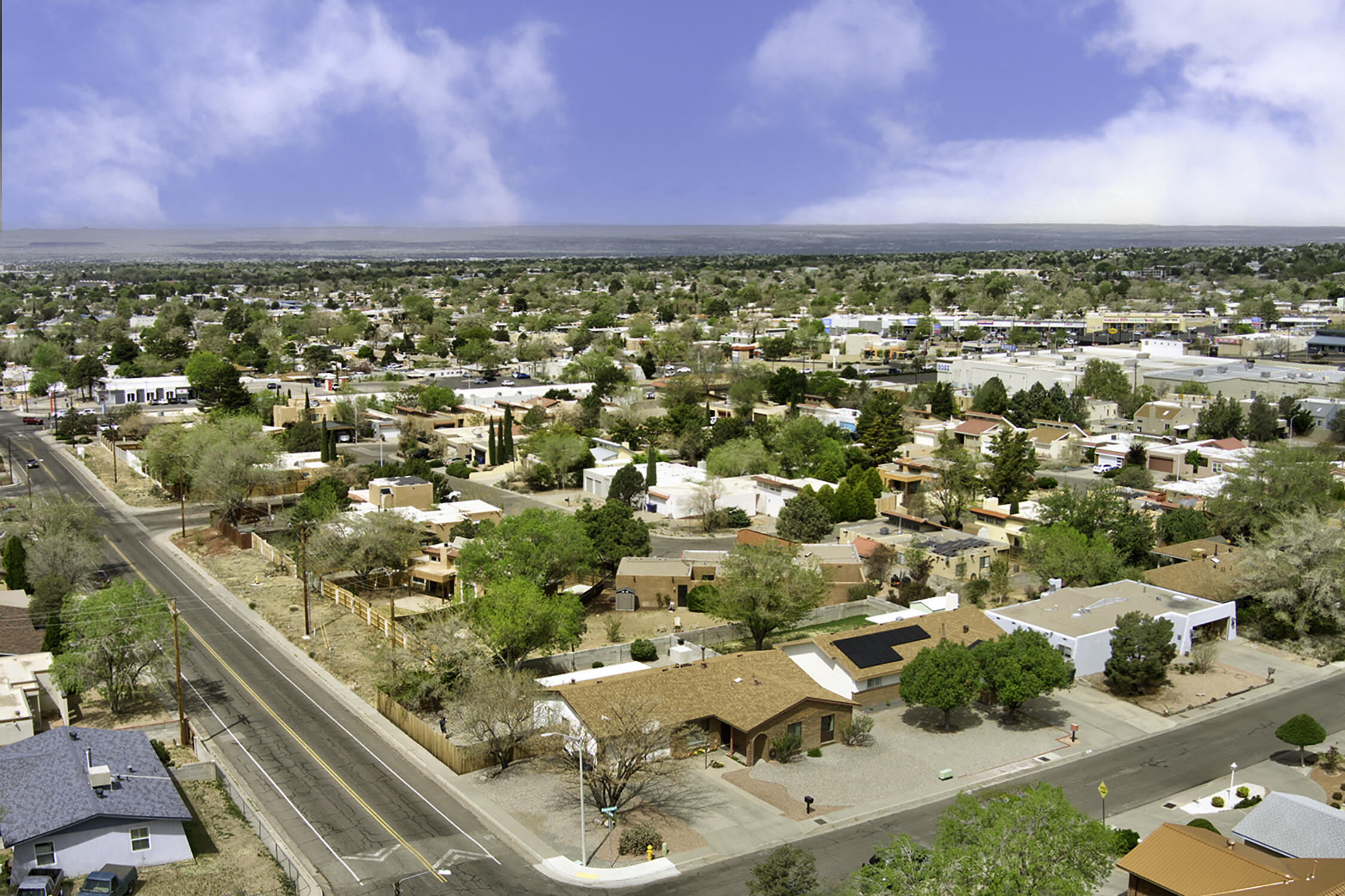 2001 Algodones Street NE