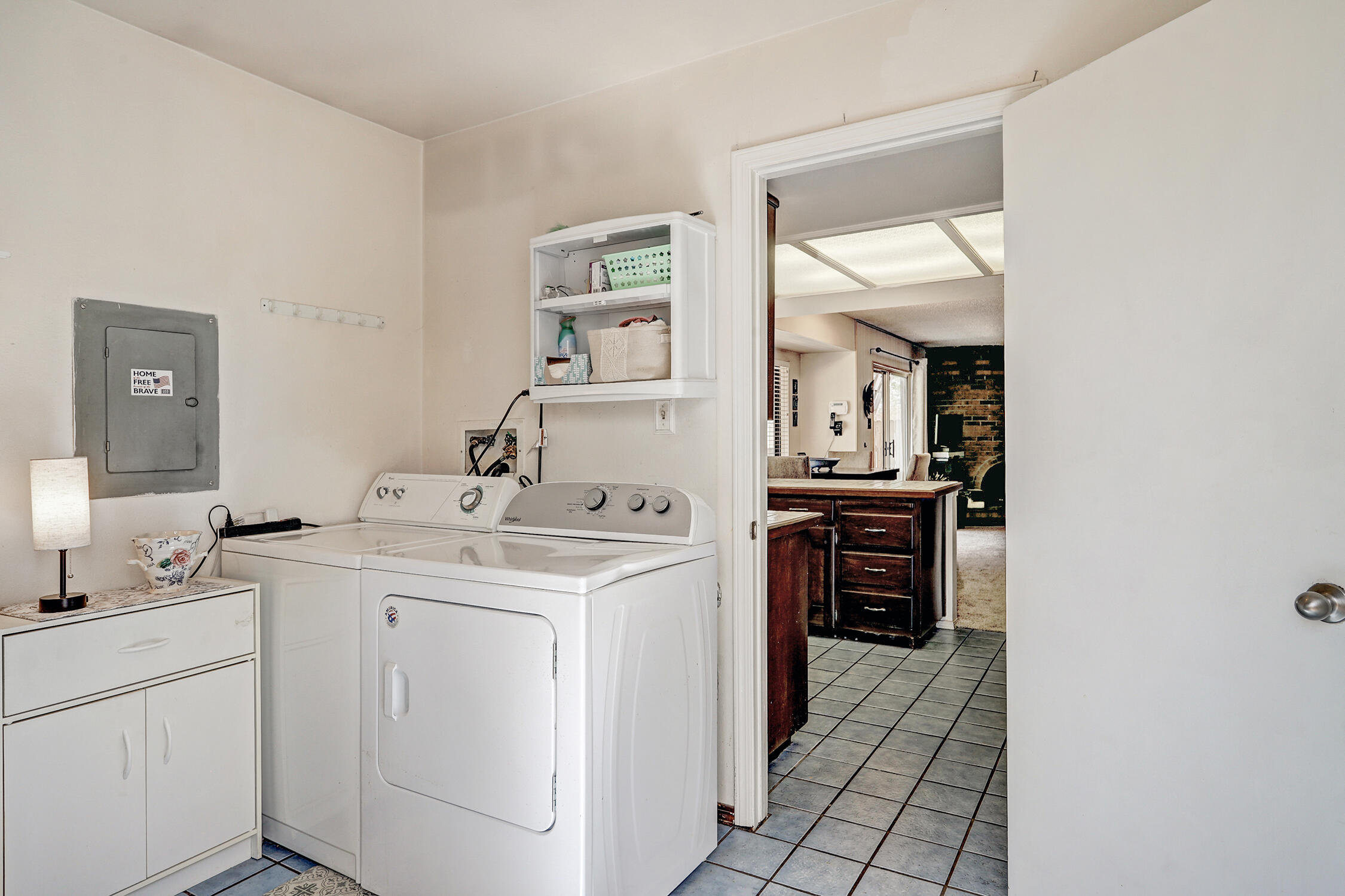 2001 Algodones Street NE