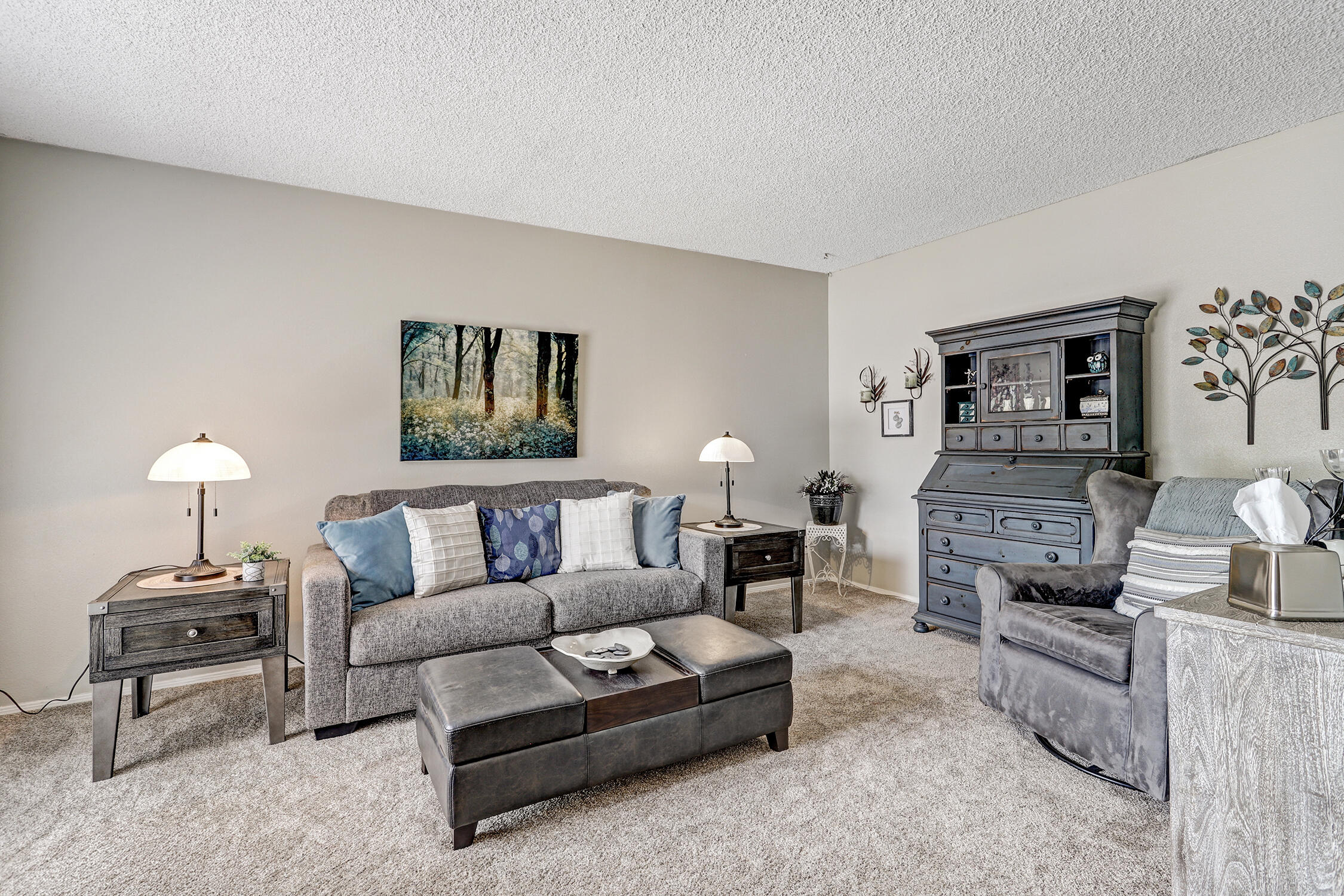 2001 Algodones Street NE