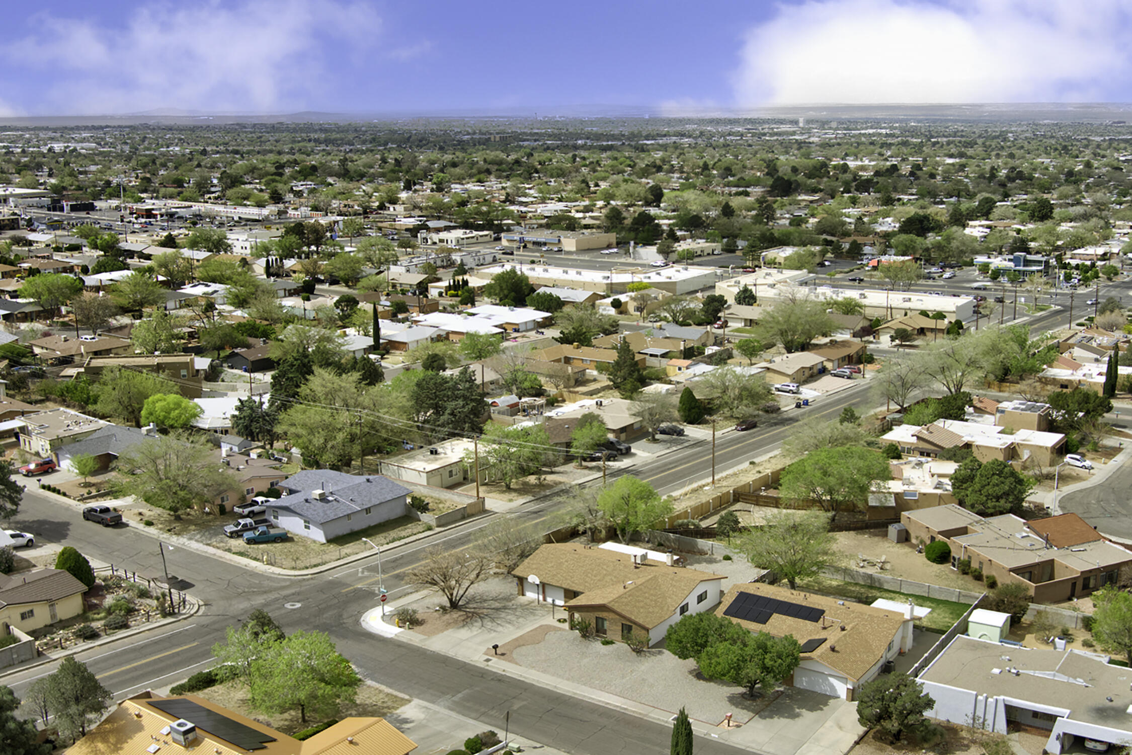 2001 Algodones Street NE