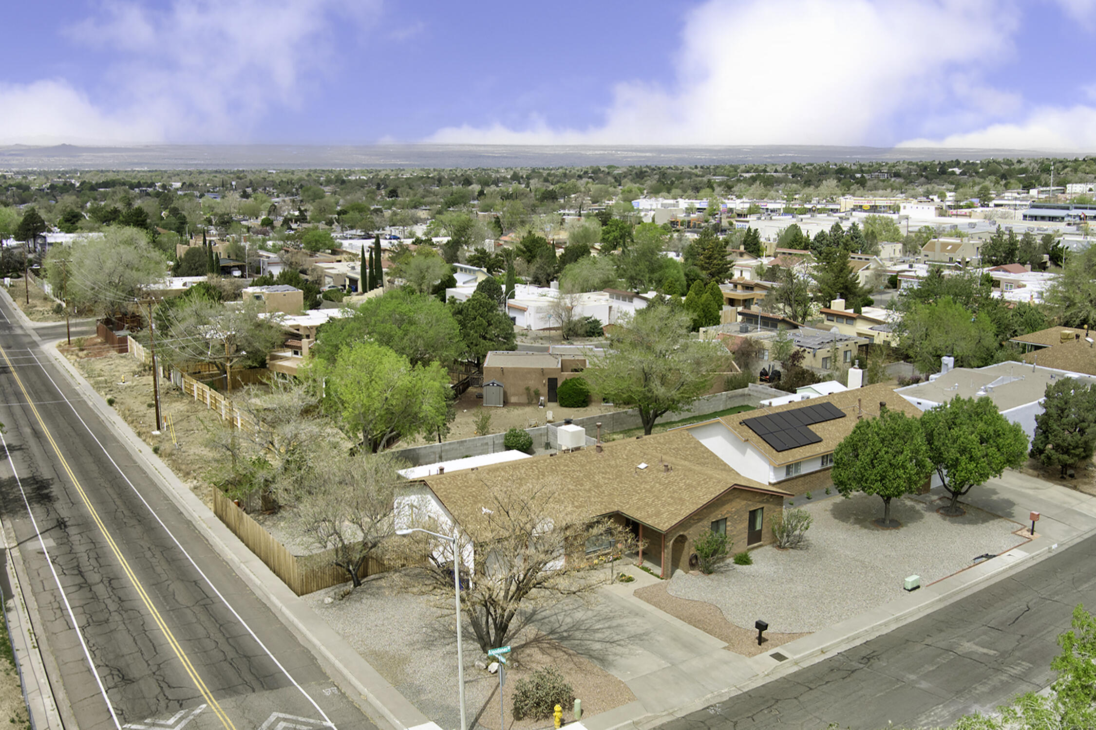 2001 Algodones Street NE