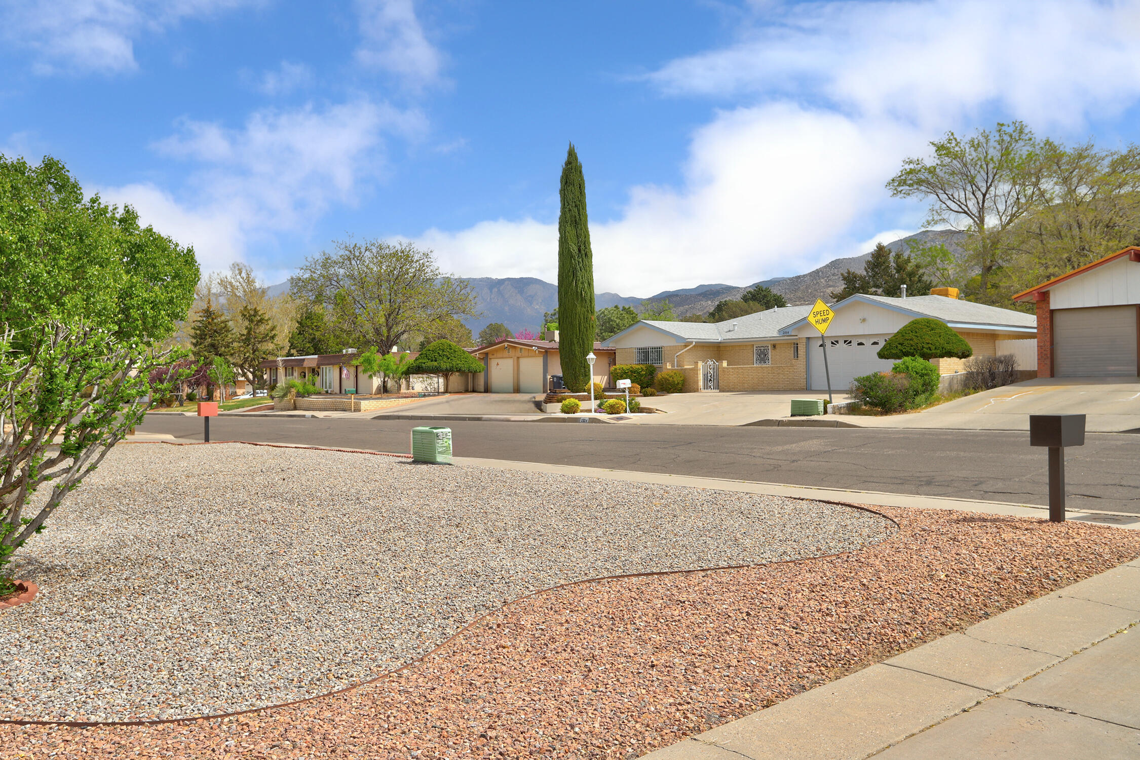 2001 Algodones Street NE