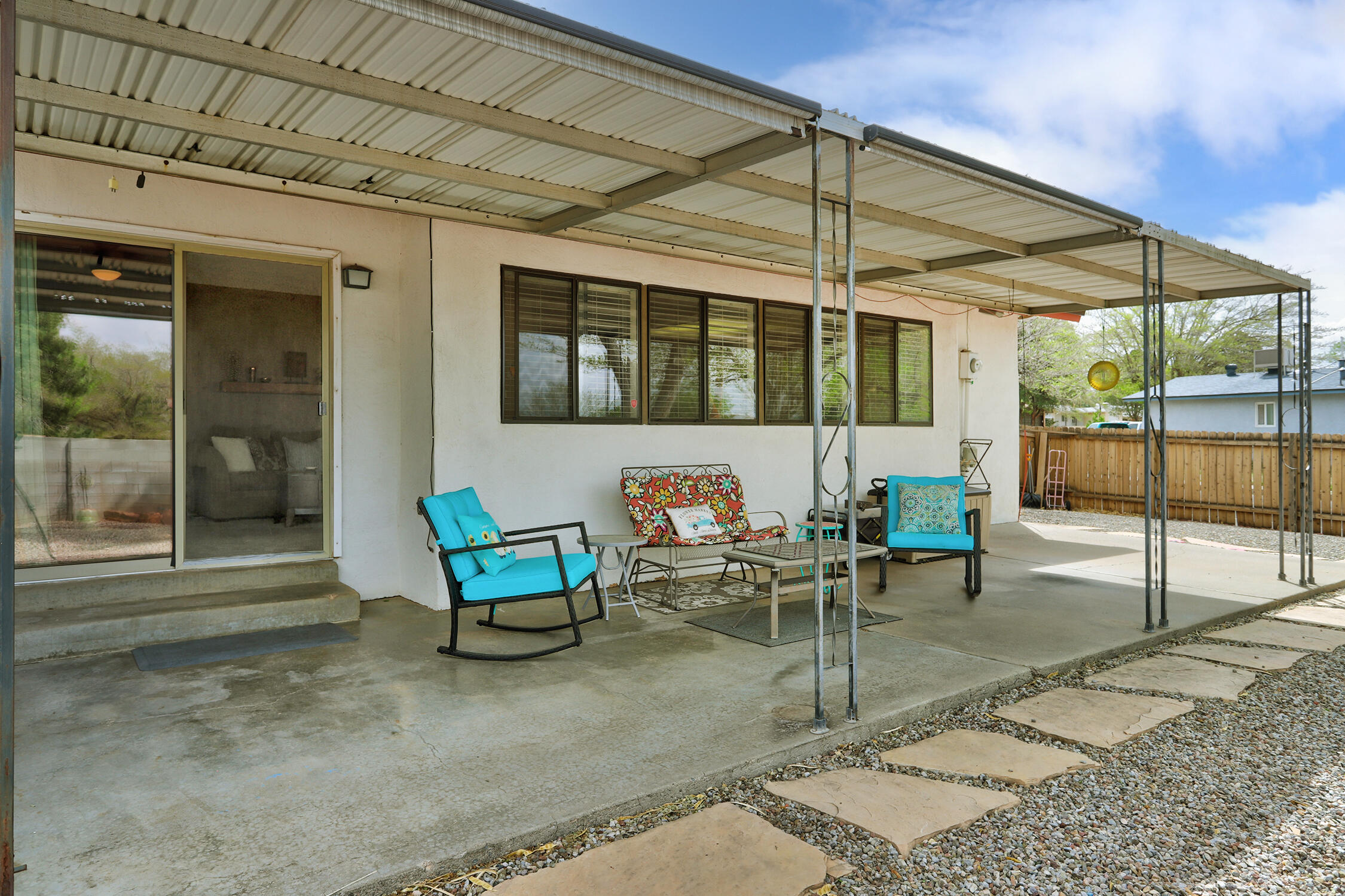 2001 Algodones Street NE