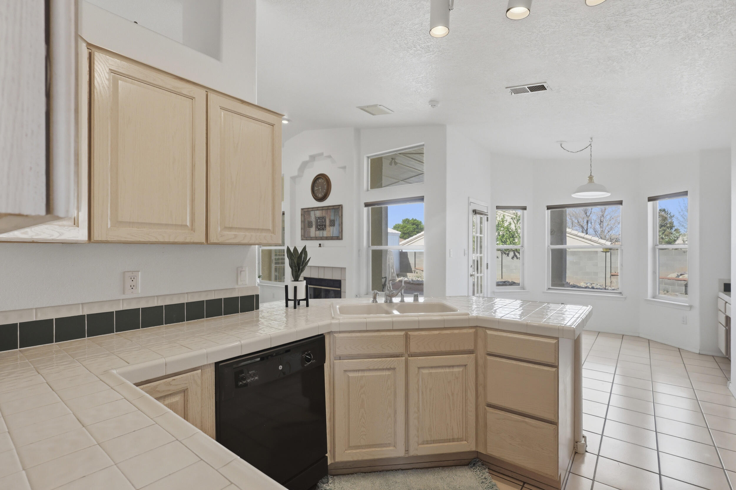 1131 Tony Sanchez Drive SE